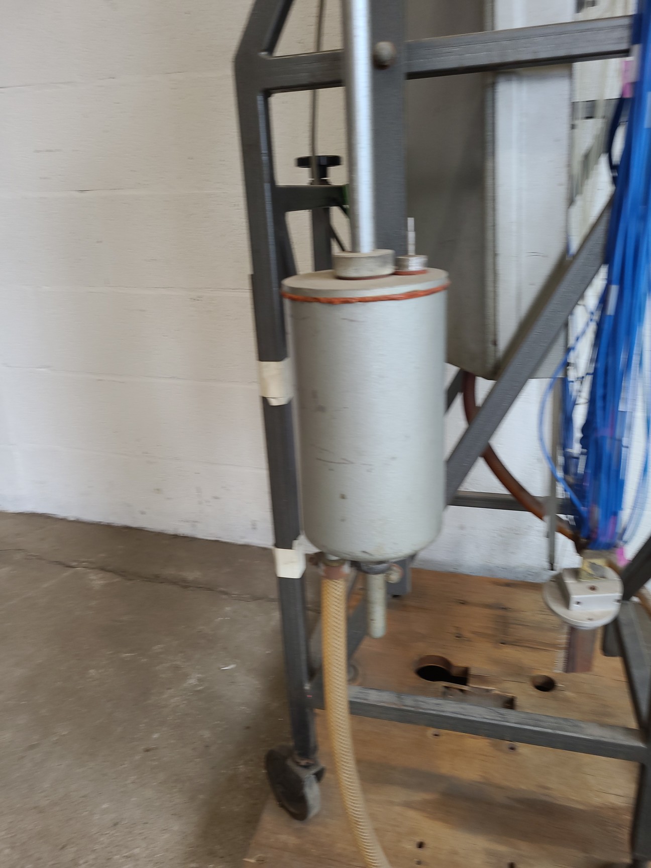 Image of 3 x Tecquipment Hydraulic Barometers Lab