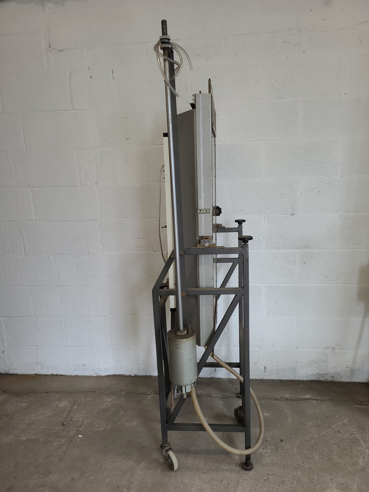 Image of 3 x Tecquipment Hydraulic Barometers Lab