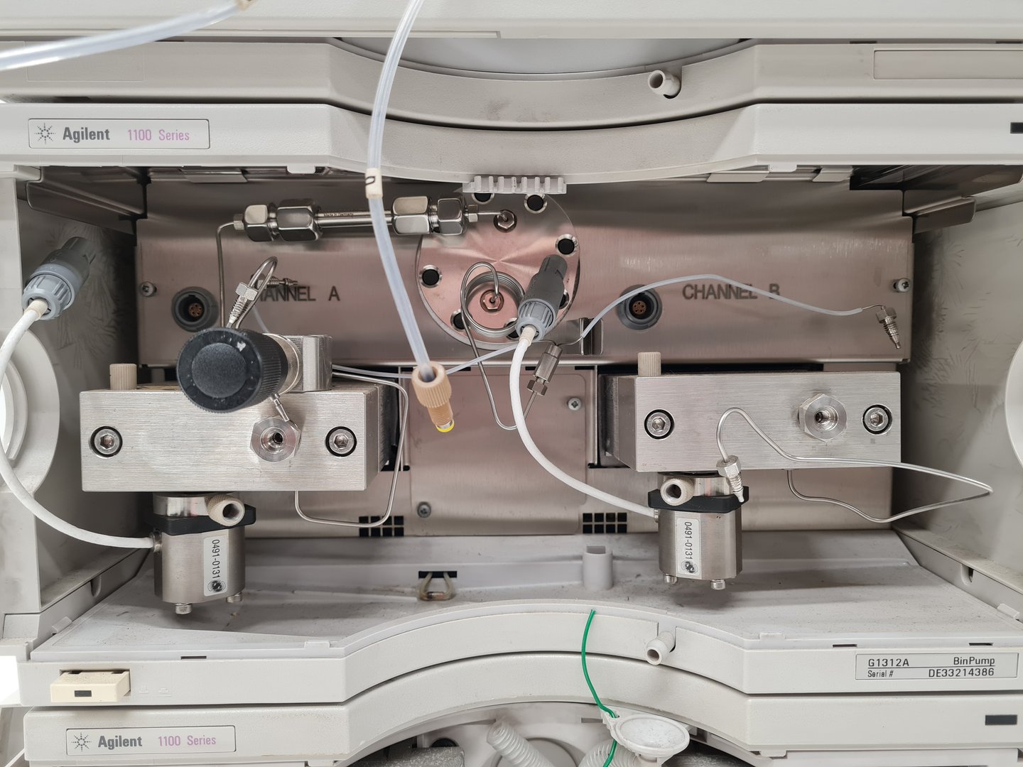 Image of Agilent 1100 Series HPLC System - G1312A, G1379A, G1315B, G1313A  Lab