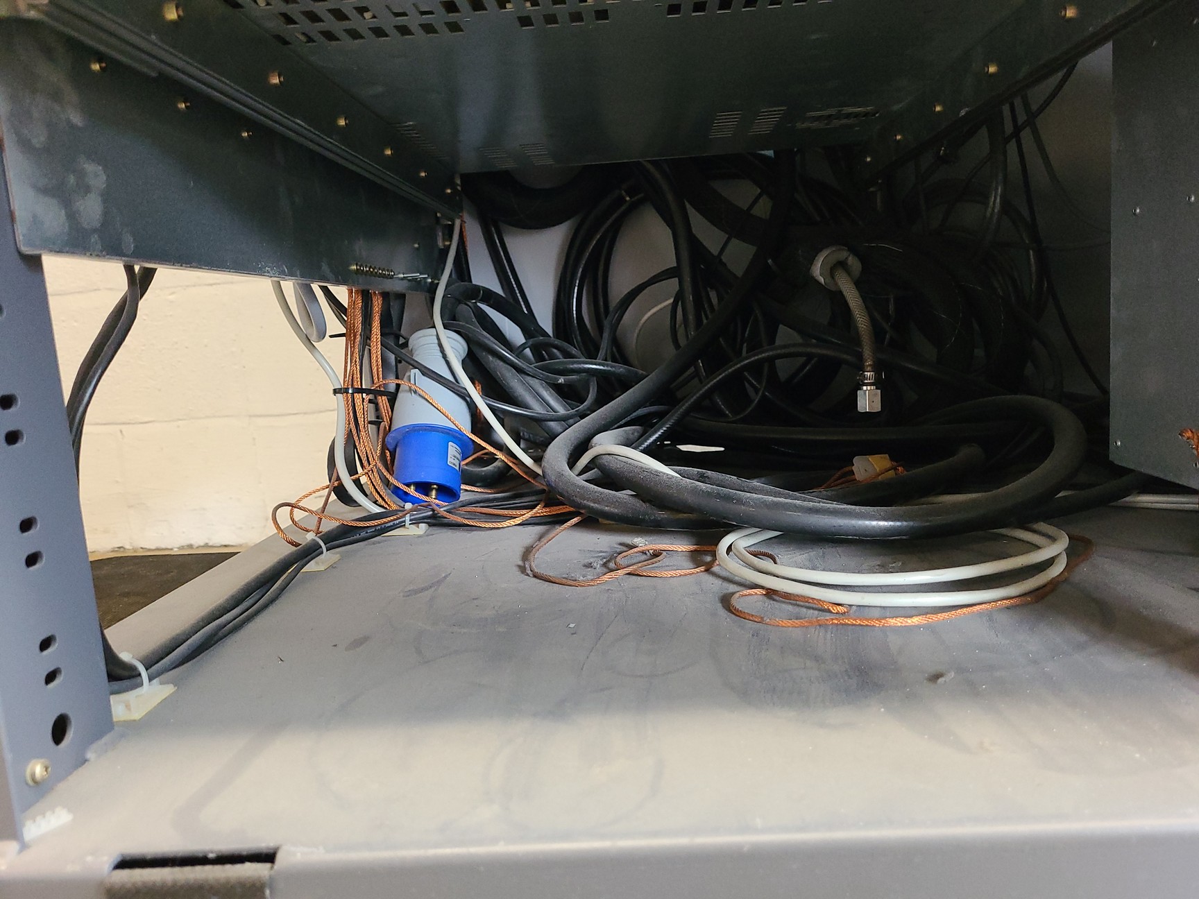 Image of BRUKER AXS XRD X-Ray Diffractometer SMART APEX D8L System  