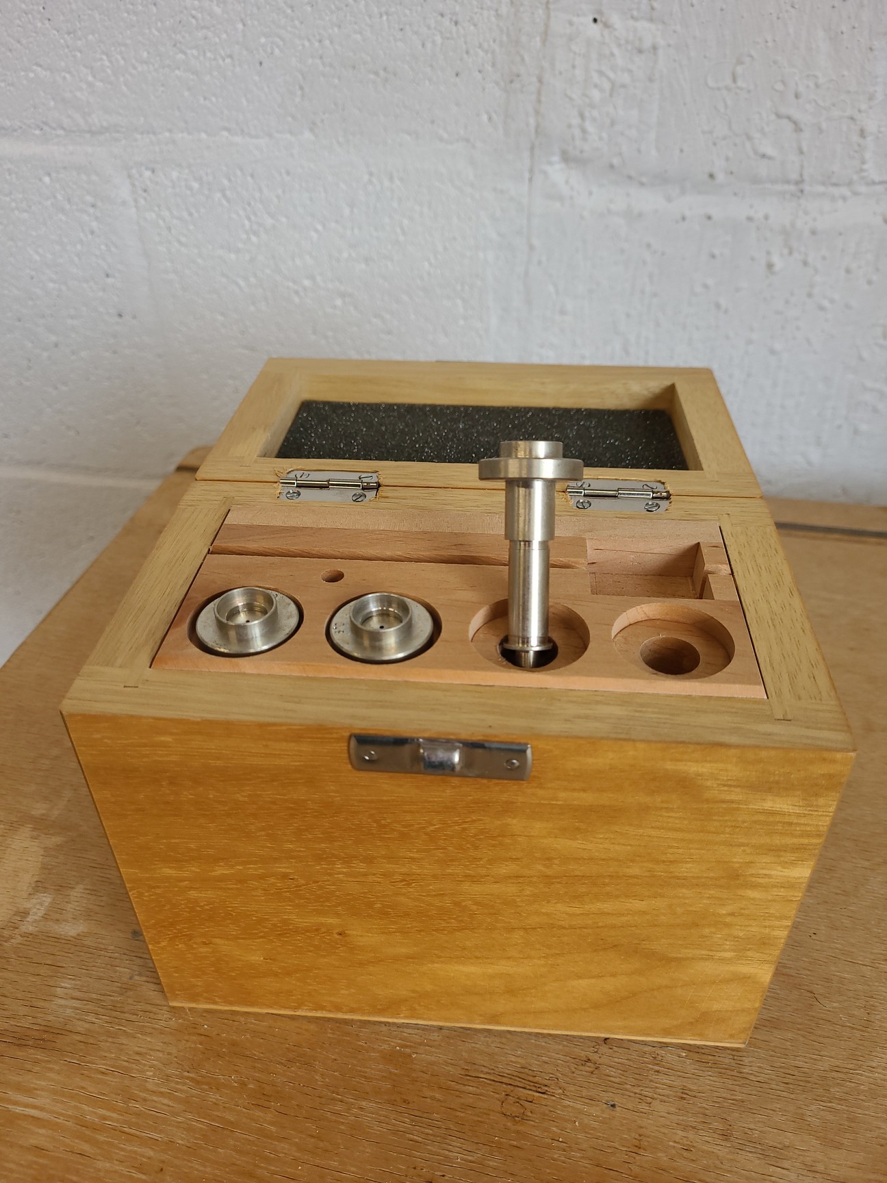 Image of Oxford ED2000 X-Ray Spectrometer Lab XRF XTF 5016