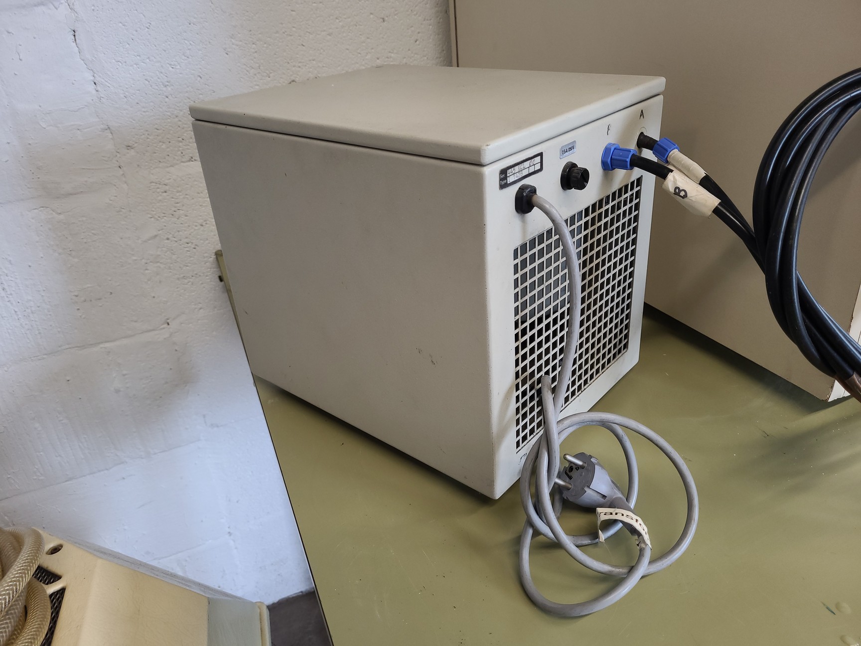 Image of Bruker IFS 66 FT-Raman Spectrometer System with Nikon Optiphot, Compressor Lab