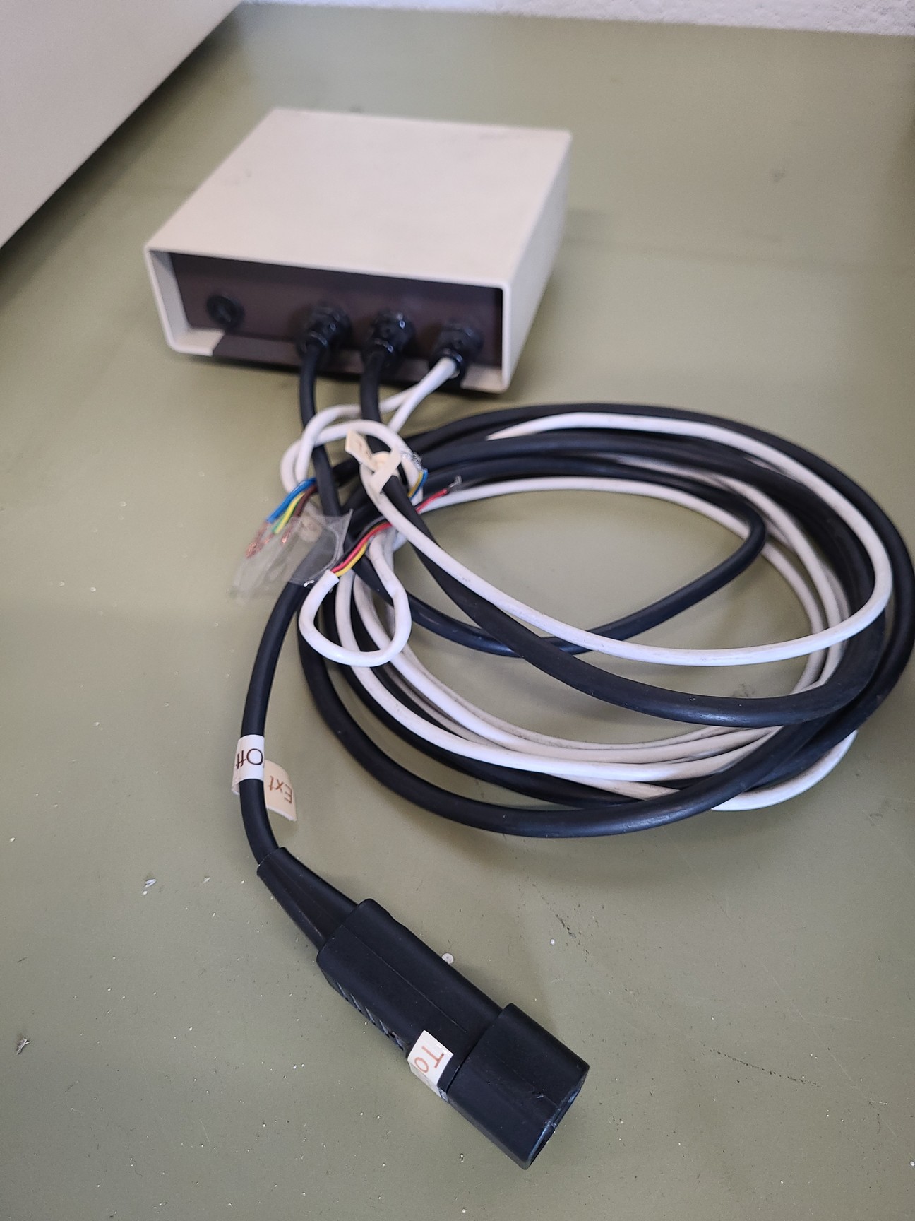 Image of Bruker IFS 66 FT-Raman Spectrometer System with Nikon Optiphot, Compressor Lab