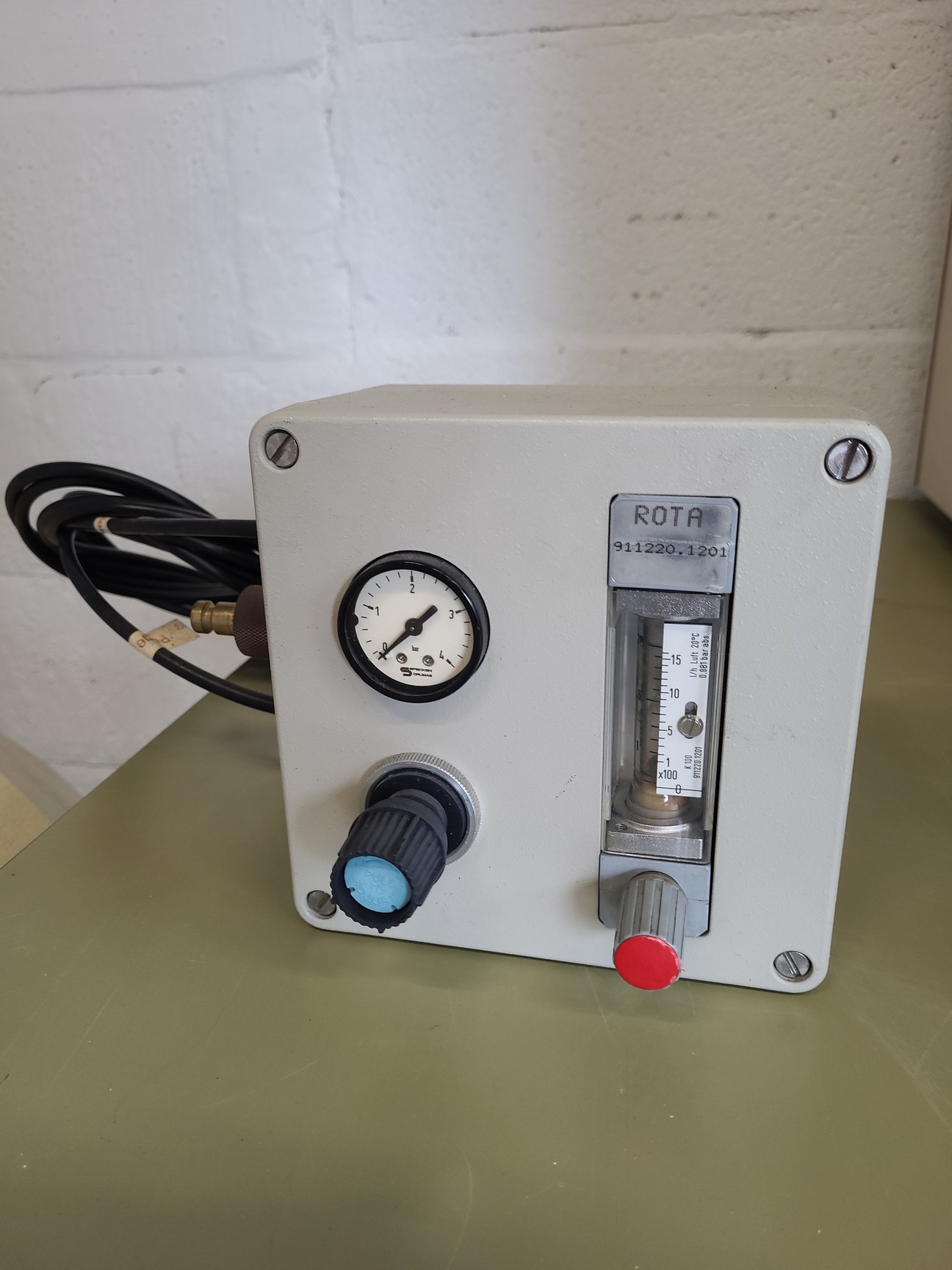 Image of Bruker IFS 66 FT-Raman Spectrometer System with Nikon Optiphot, Compressor Lab