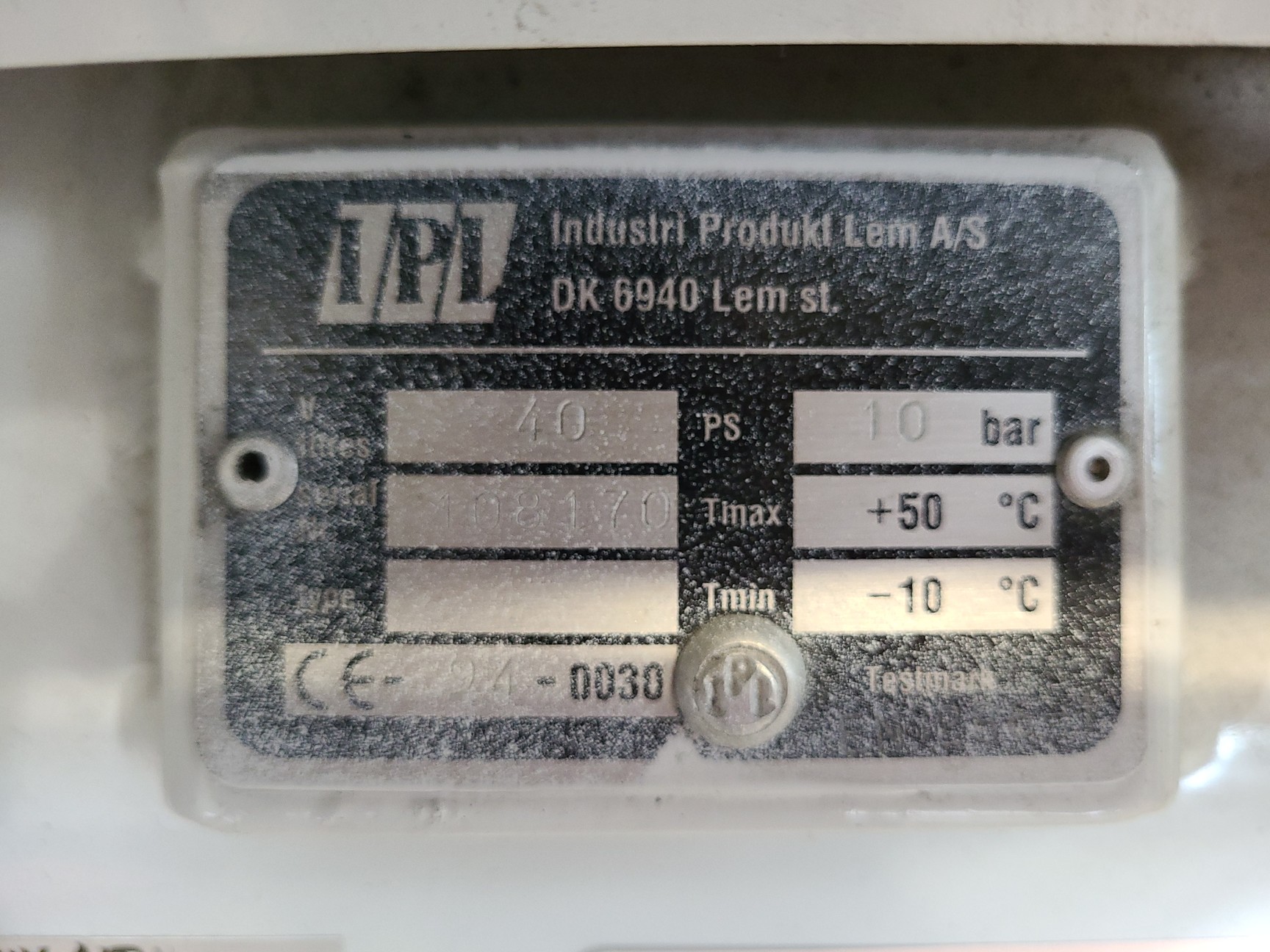 Image of Bruker IFS 66 FT-Raman Spectrometer System with Nikon Optiphot, Compressor Lab