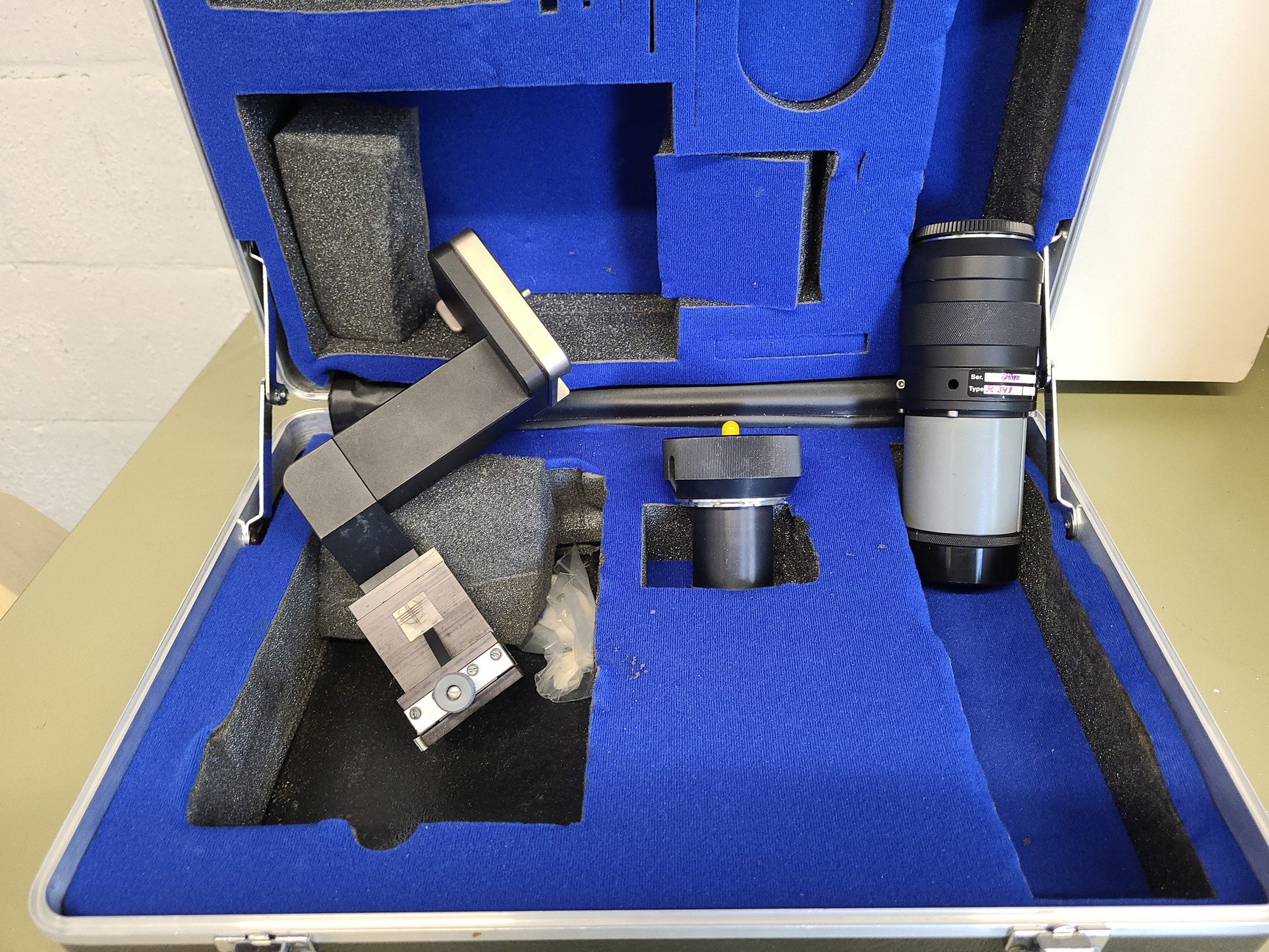 Image of Bruker IFS 66 FT-Raman Spectrometer System with Nikon Optiphot, Compressor Lab