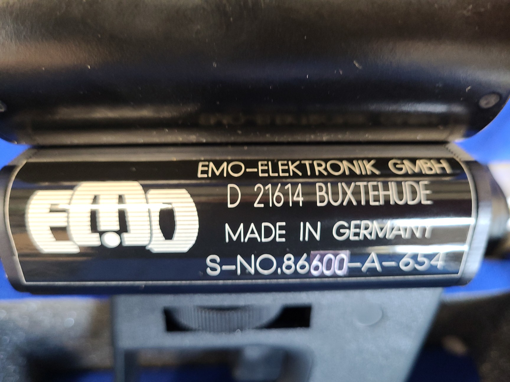 Image of Bruker IFS 66 FT-Raman Spectrometer System with Nikon Optiphot, Compressor Lab