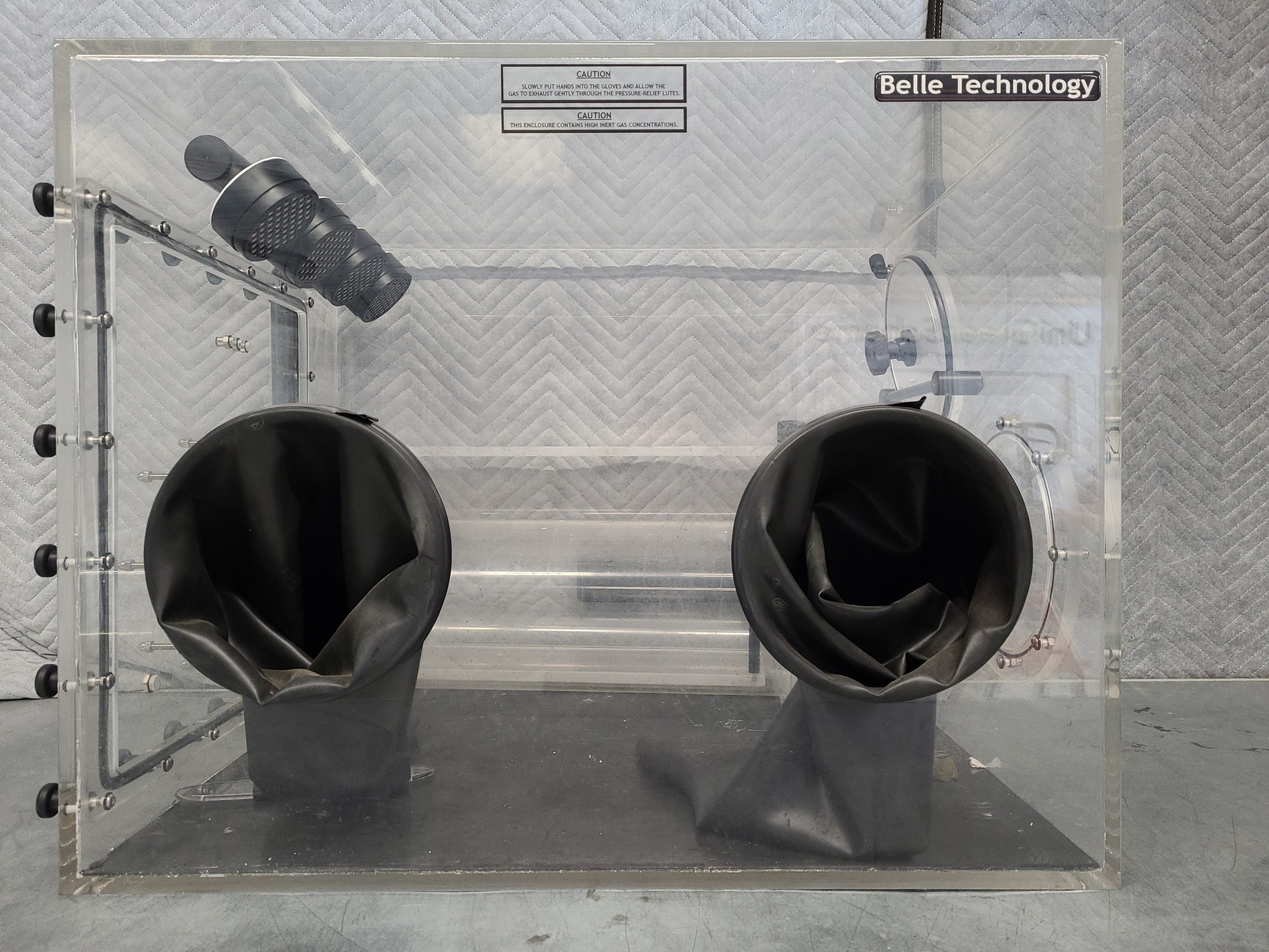 Image of Belle Technology Glove Box + Controller 2 Protective Gloves Lab