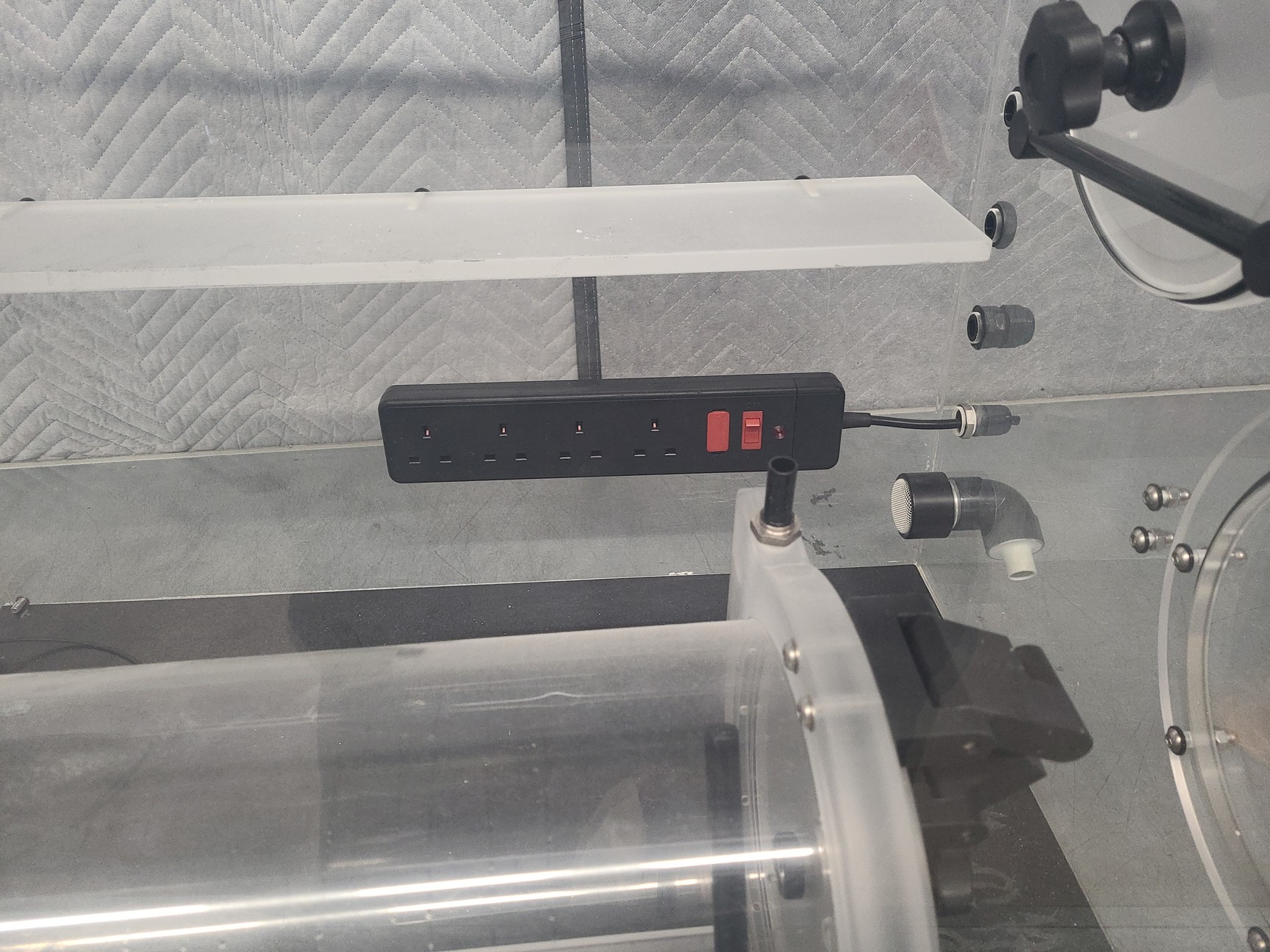 Image of Belle Technology Glove Box + Controller 2 Protective Gloves Lab