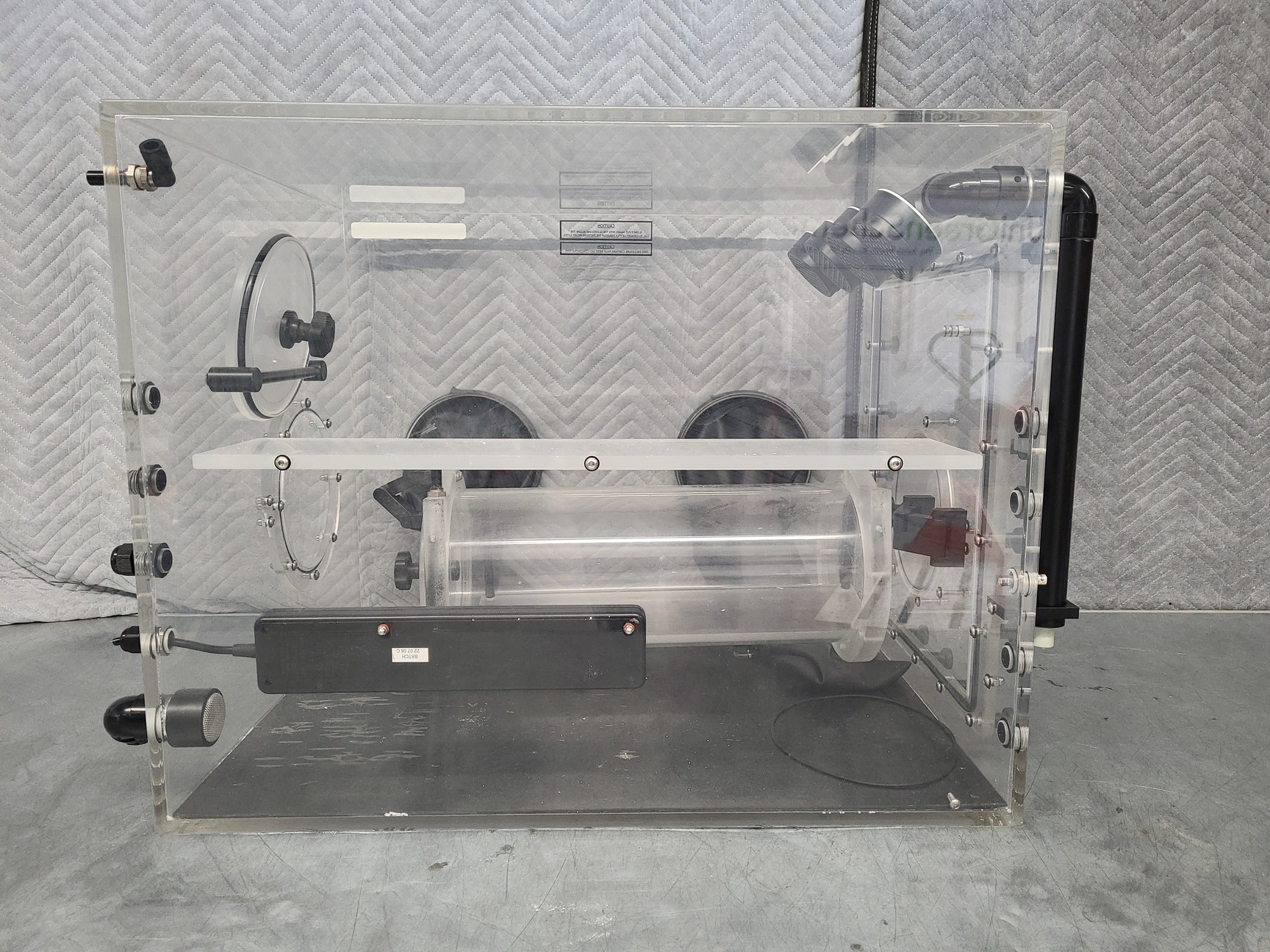 Image of Belle Technology Glove Box + Controller 2 Protective Gloves Lab