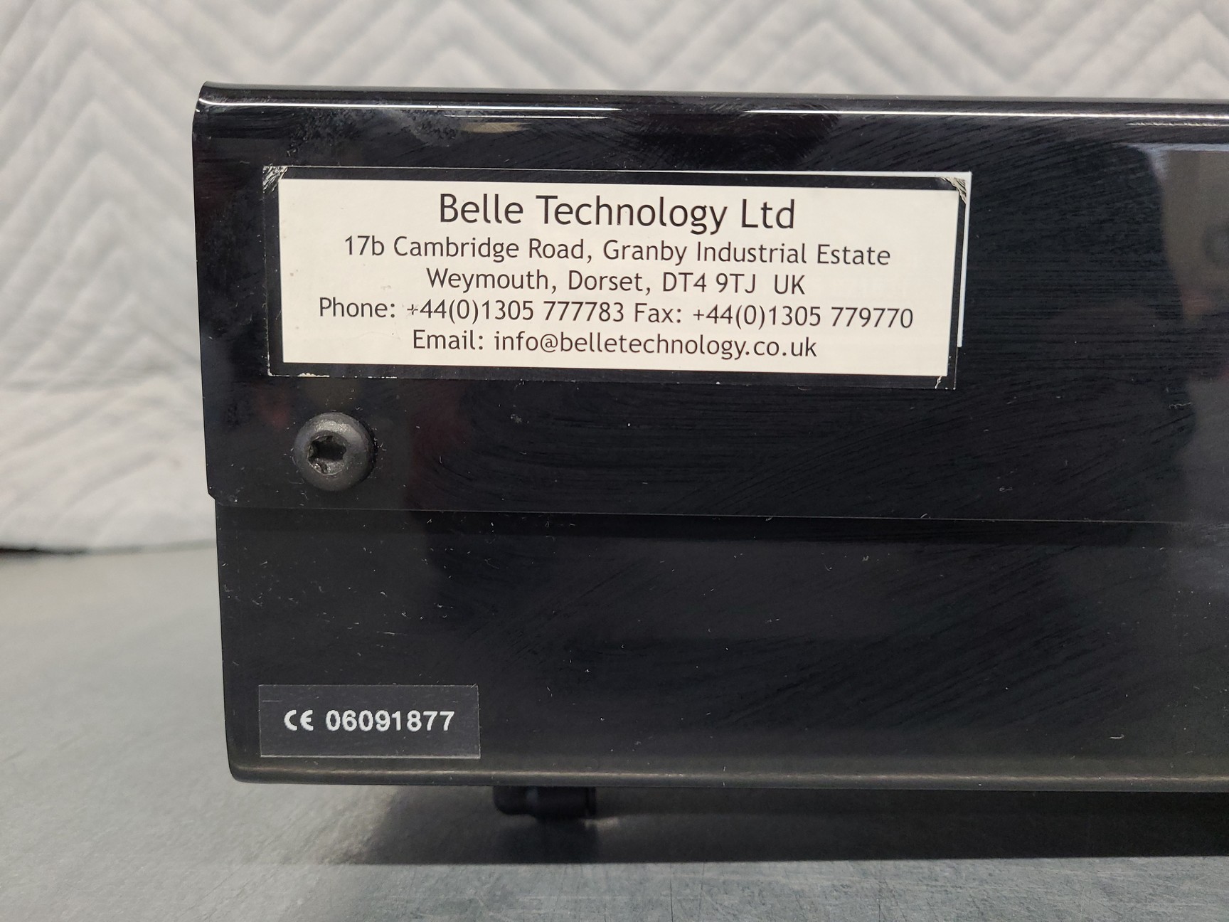 Image of Belle Technology Glove Box + Controller 2 Protective Gloves Lab