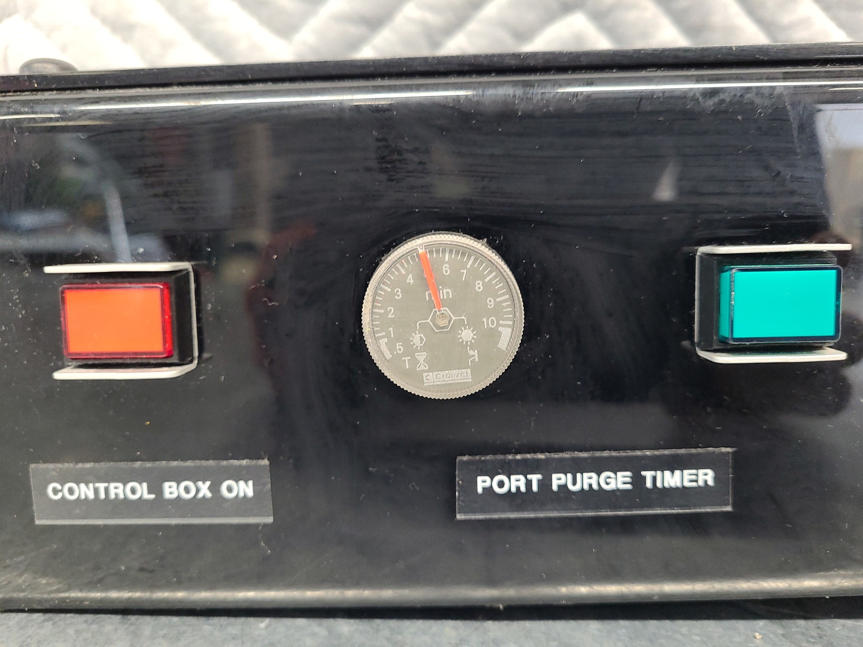 Image of Belle Technology Glove Box + Controller 2 Protective Gloves Lab