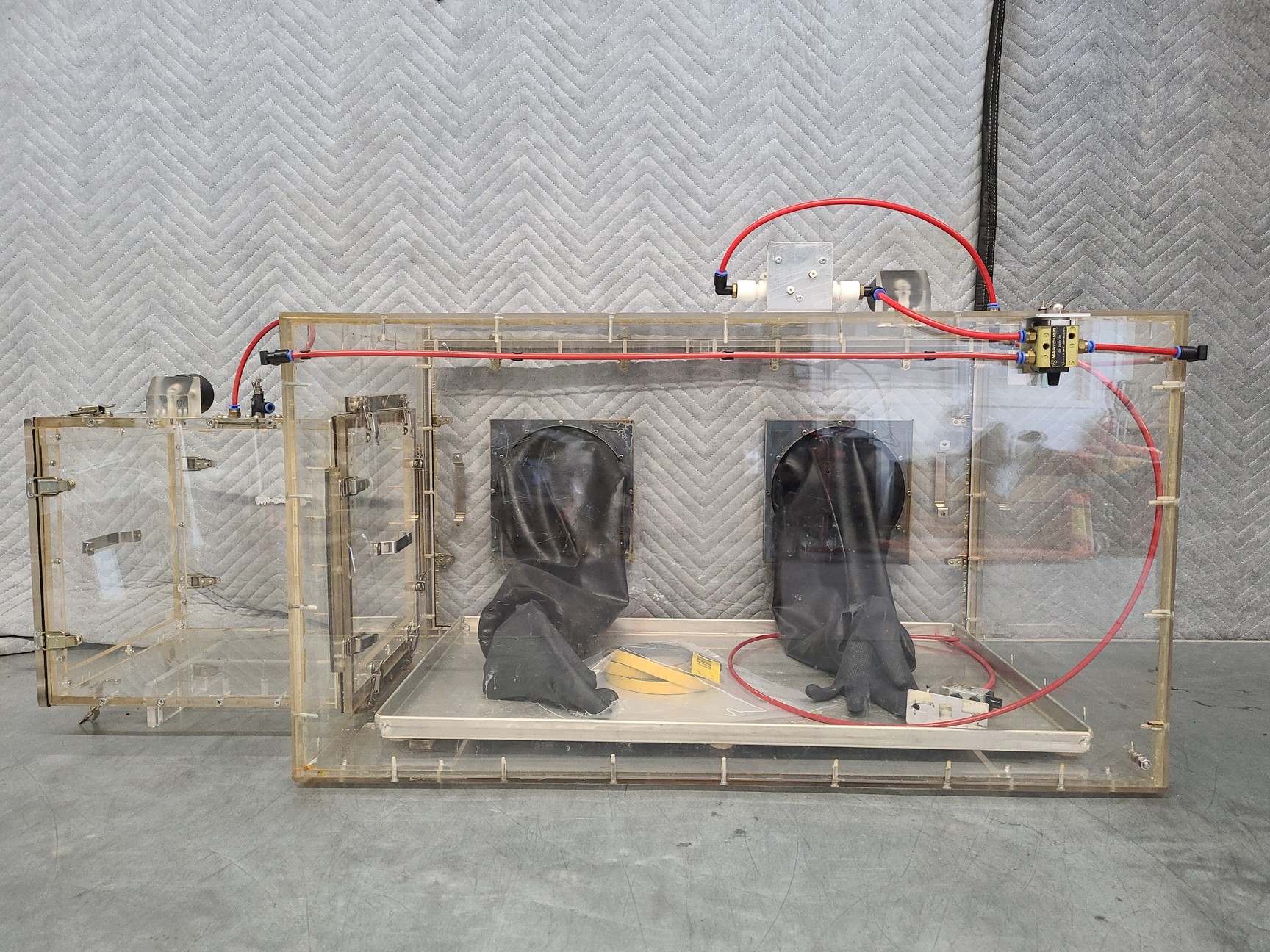 Image of Perspex Laboratory Glove Box & 2 Protective Gloves Lab