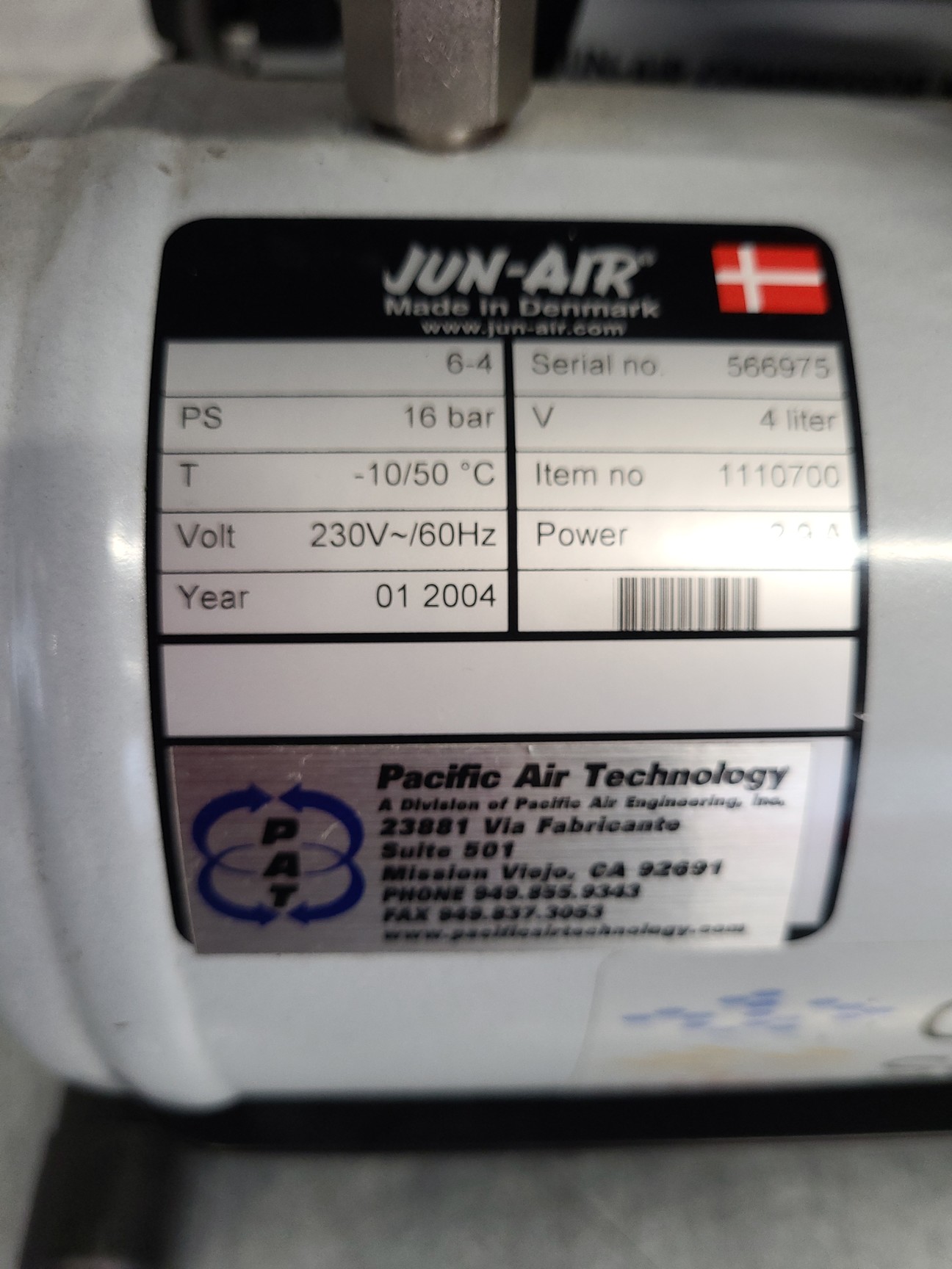 Image of Genomic Solutions Jun-Air Mini Air Compressor Lab