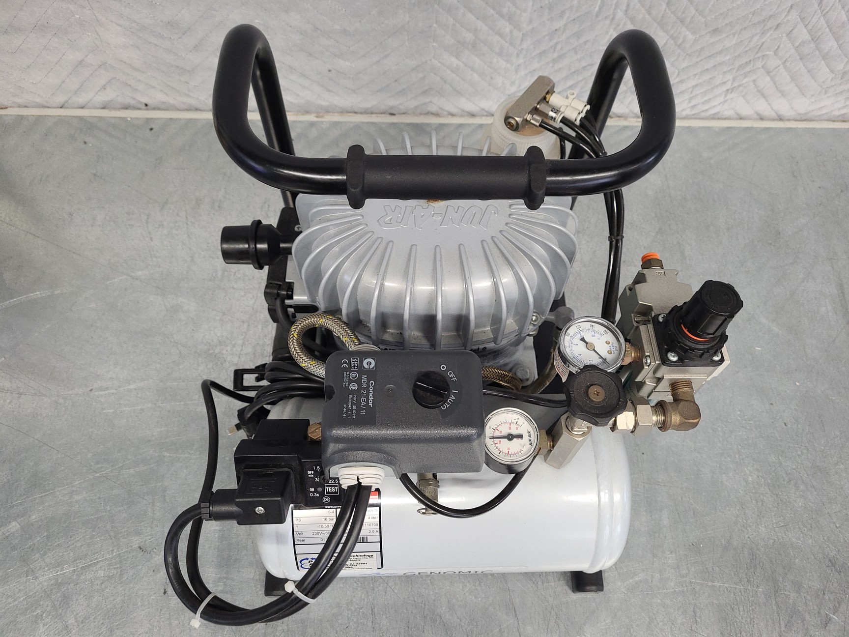 Genomic Solutions Jun-Air Mini Air Compressor Lab
