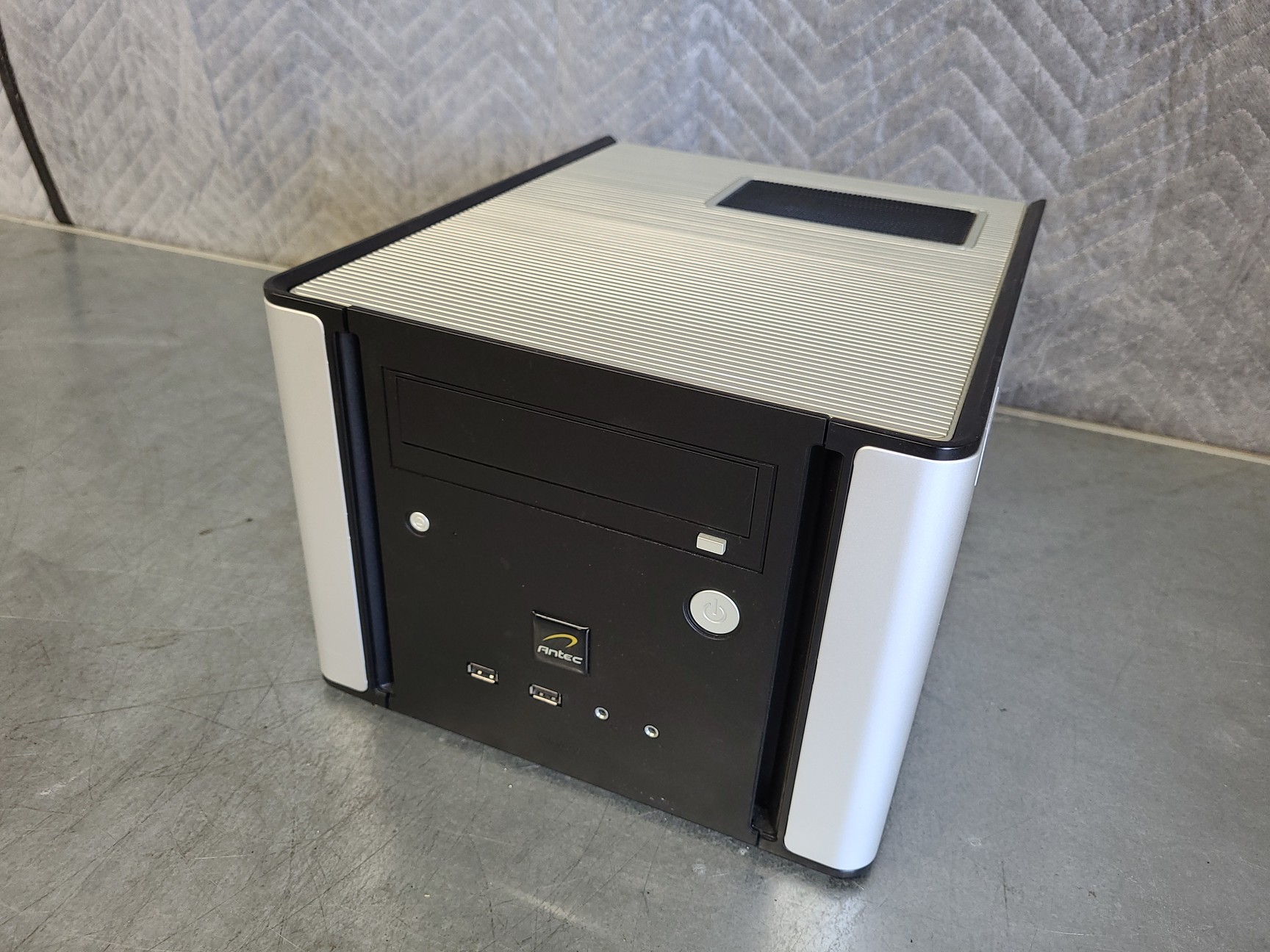 Image of Rigaku Micro Max 007 X-ray Generator System Protein Crystallography + Marcam CCD