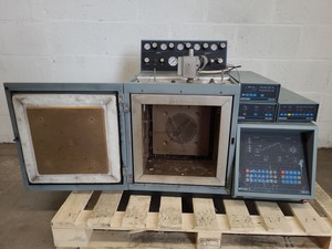 Thumbnail image of Carlo Erba Instruments HRGC 5300 Gas Chromatograph - Cryo 520, LIN 500, FPD 500 