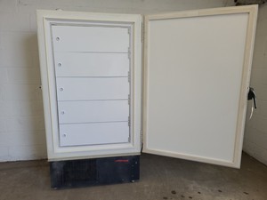 Thumbnail image of New Brunswick Scientific U570 Ultra Low Temperature Freezer -86 Laboratory Lab
