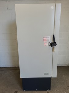 Thumbnail image of New Brunswick Scientific U570 Ultra Low Temperature Freezer -86 Laboratory Lab