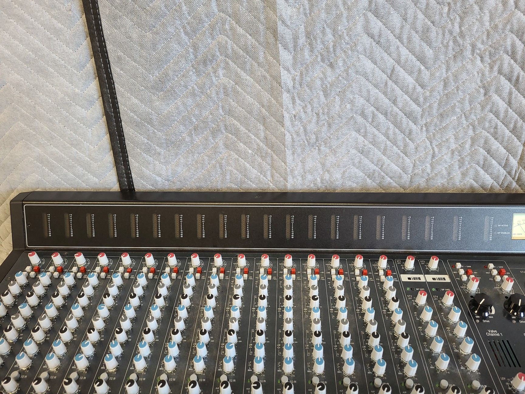 Image of Allen & Heath GS R24 Sound Pro Audio Mixing Desk