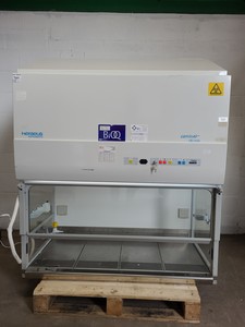 Thumbnail image of Heraeus Lamin Air HB 2448 K Class 2 Microbiological Safety Cabinet Lab + UV