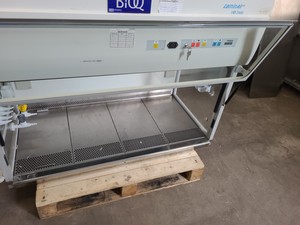 Thumbnail image of Heraeus Lamin Air HB 2448 K Class 2 Microbiological Safety Cabinet Lab + UV