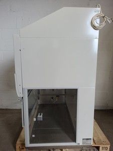 Thumbnail image of Heraeus Lamin Air HB 2448 K Class 2 Microbiological Safety Cabinet Lab + UV