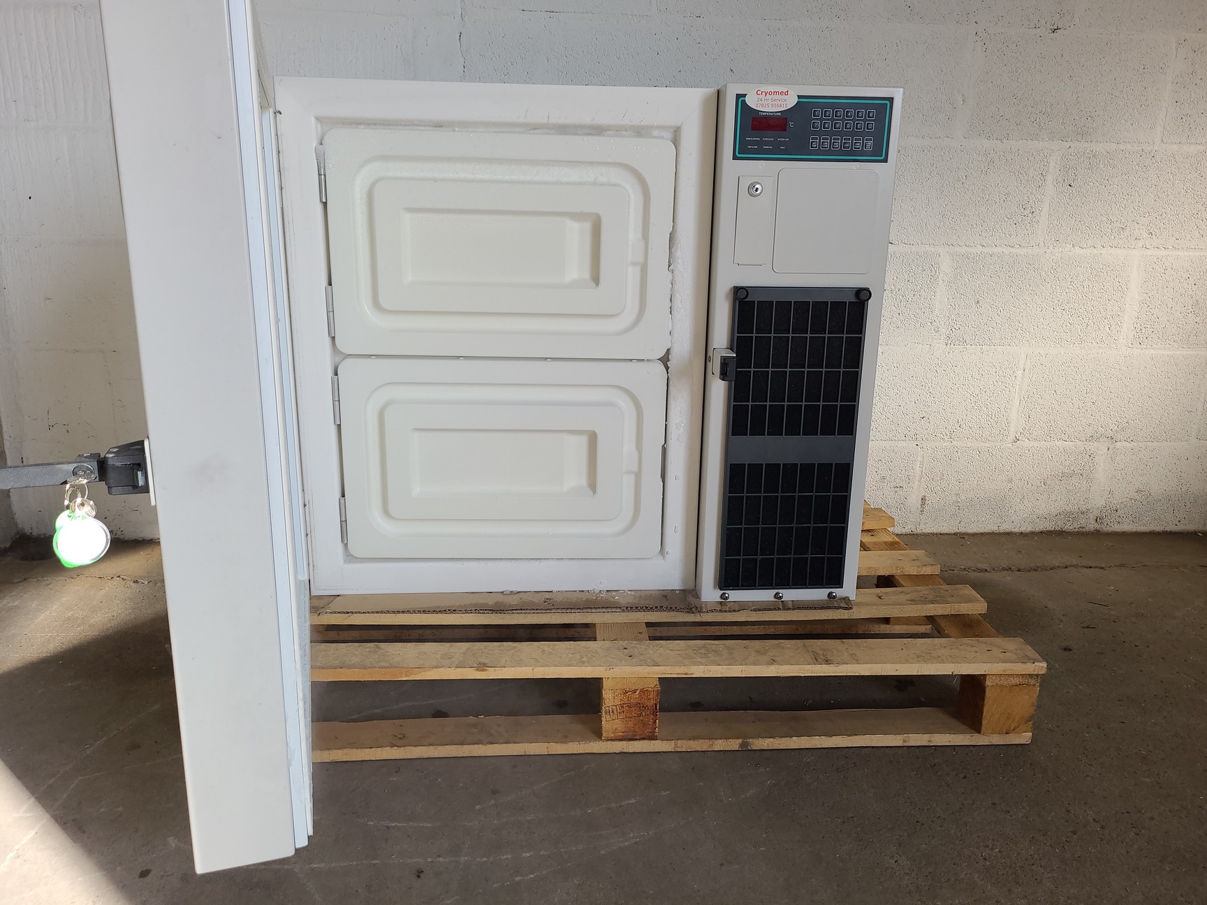 U101 Innova New Brunswick Ultra Low Temperature Undercounter Freezer U101 INNOVA Lab