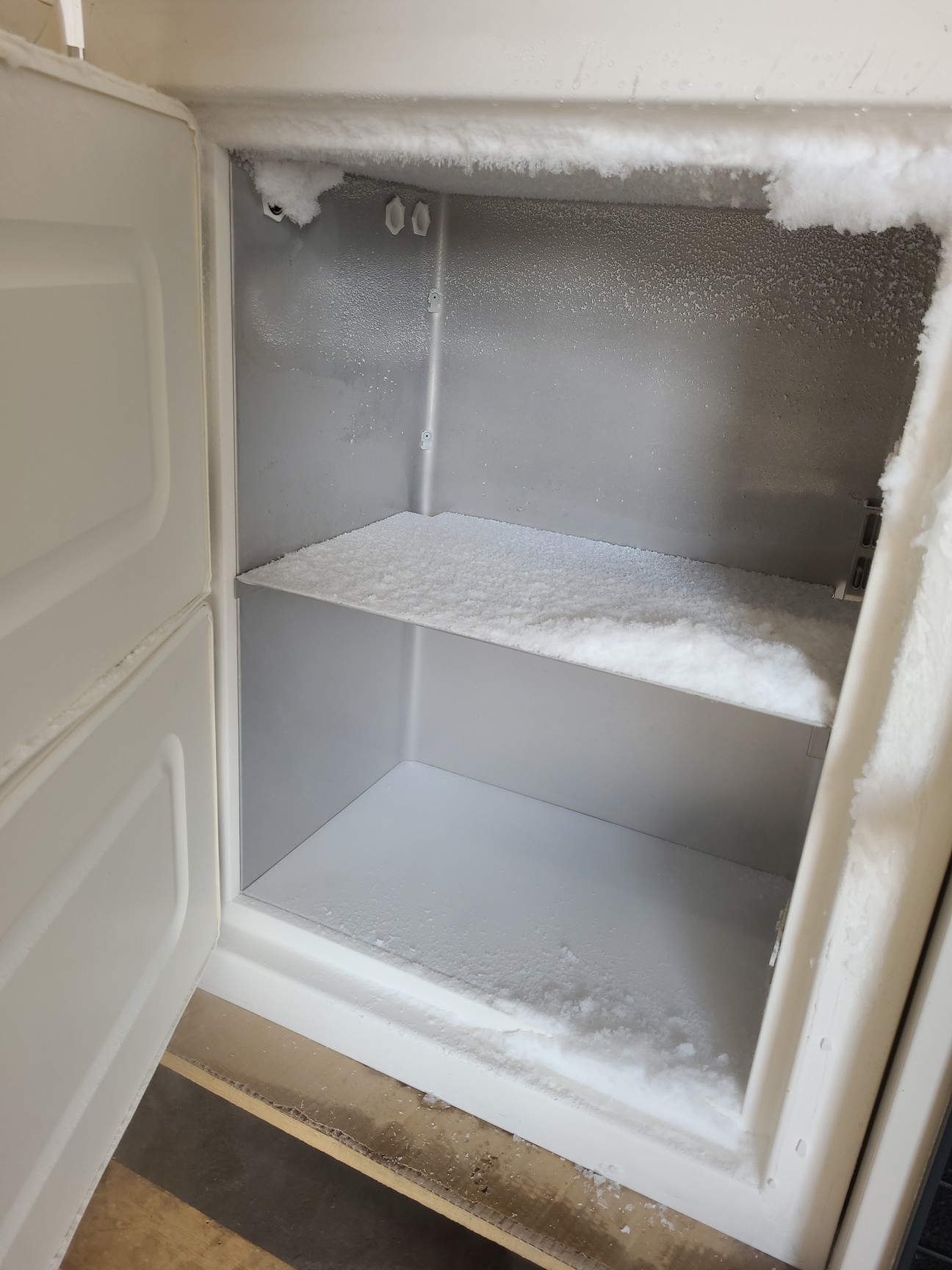 U101 Innova New Brunswick Ultra Low Temperature Undercounter Freezer U101 INNOVA Lab