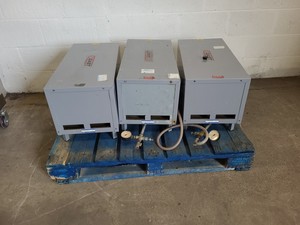 Thumbnail image of 3 x GAST 1022-R50X Vacuum Pumps in Silent Enclosures Lab