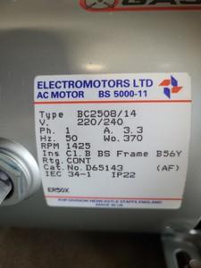 Thumbnail image of 3 x GAST 1022-R50X Vacuum Pumps in Silent Enclosures Lab