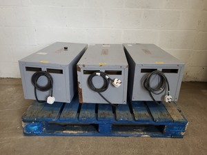 Thumbnail image of 3 x GAST 1022-R50X Vacuum Pumps in Silent Enclosures Lab