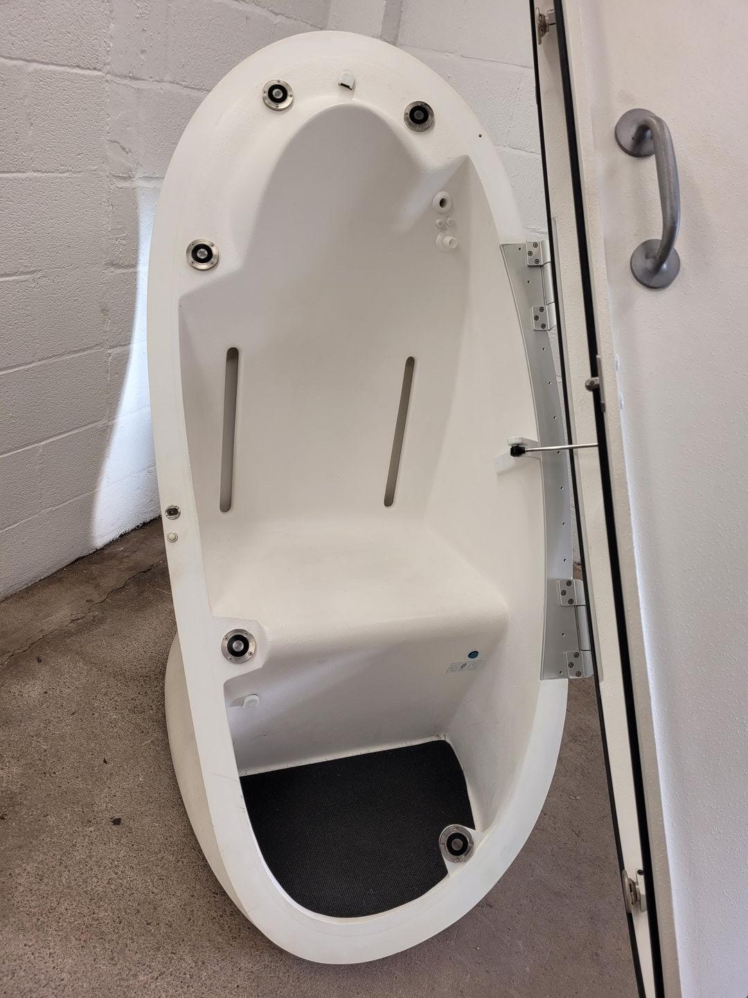 Image of Life Measurement Inc LMI Bod Pod 2000A Body Composition Tracking Chamber Lab