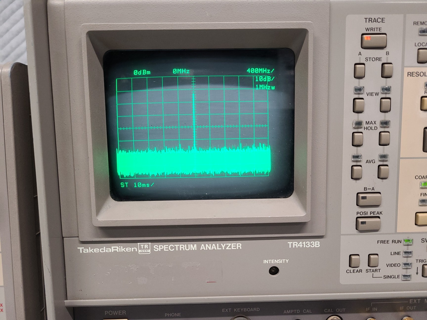 Image of Takeda Riken Spectrum Analyser TR4133B 100 Kcs to 20 GHz Lab