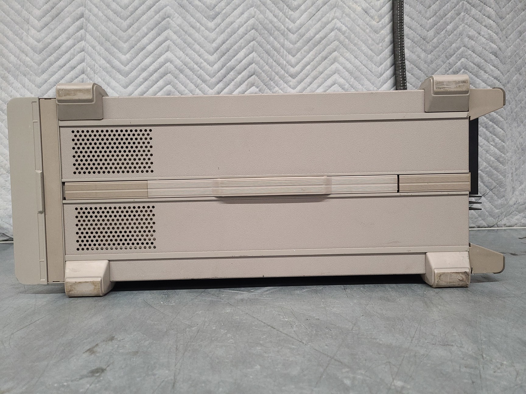 Image of Takeda Riken Spectrum Analyser TR4133B 100 Kcs to 20 GHz Lab