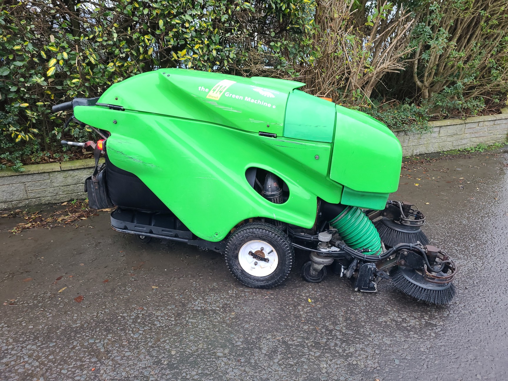 Image of Tennant 414 Green Machine Floor/ Road/ Pavement Sweeper 