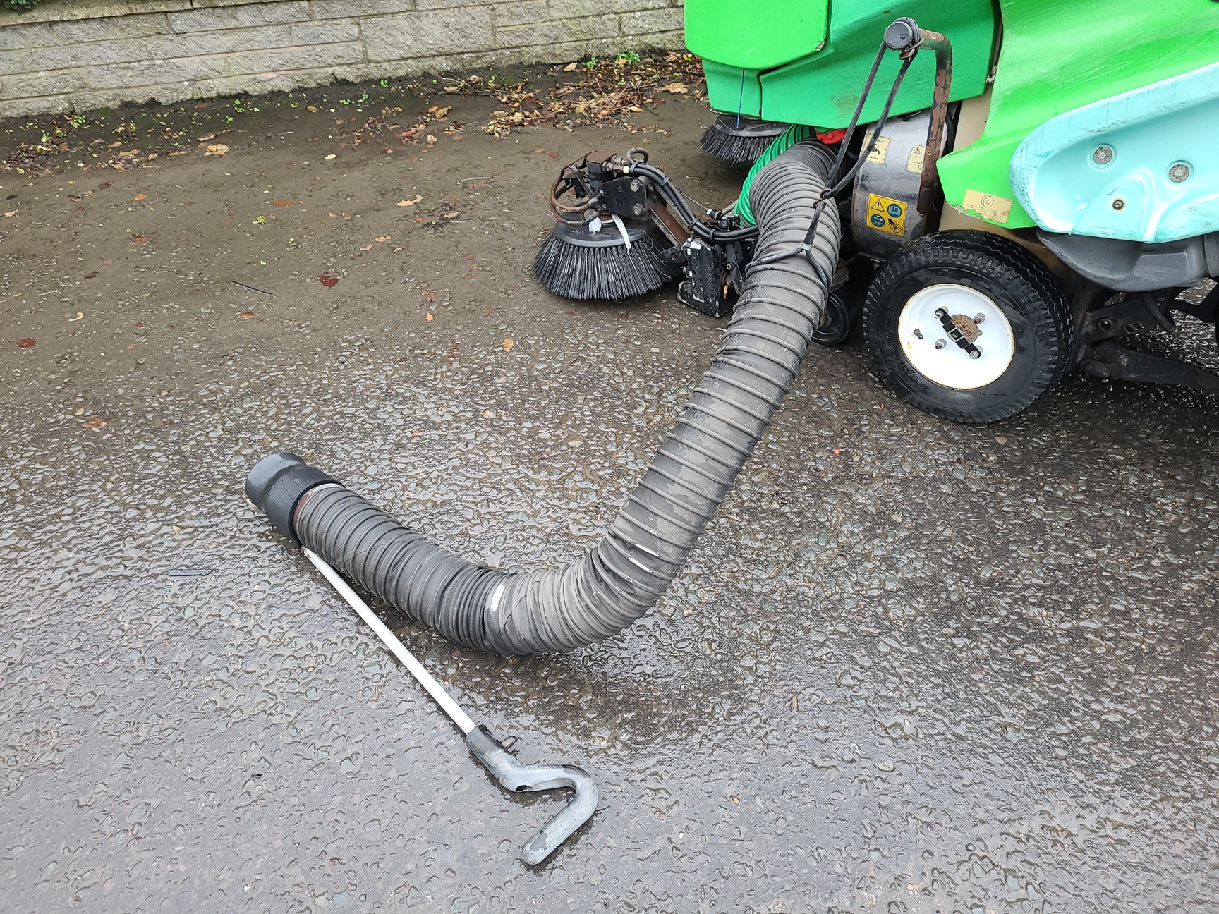 Image of Tennant 414 Green Machine Floor/ Road/ Pavement Sweeper 