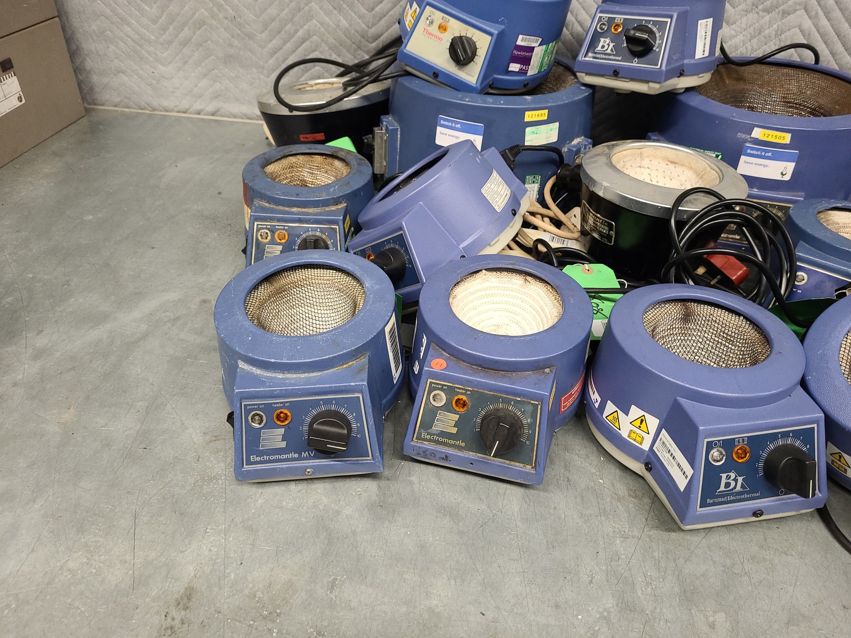 Image of Job Lot of 15 Laboratory Heating Mantles - Electrothermal, Barnstead, Lab