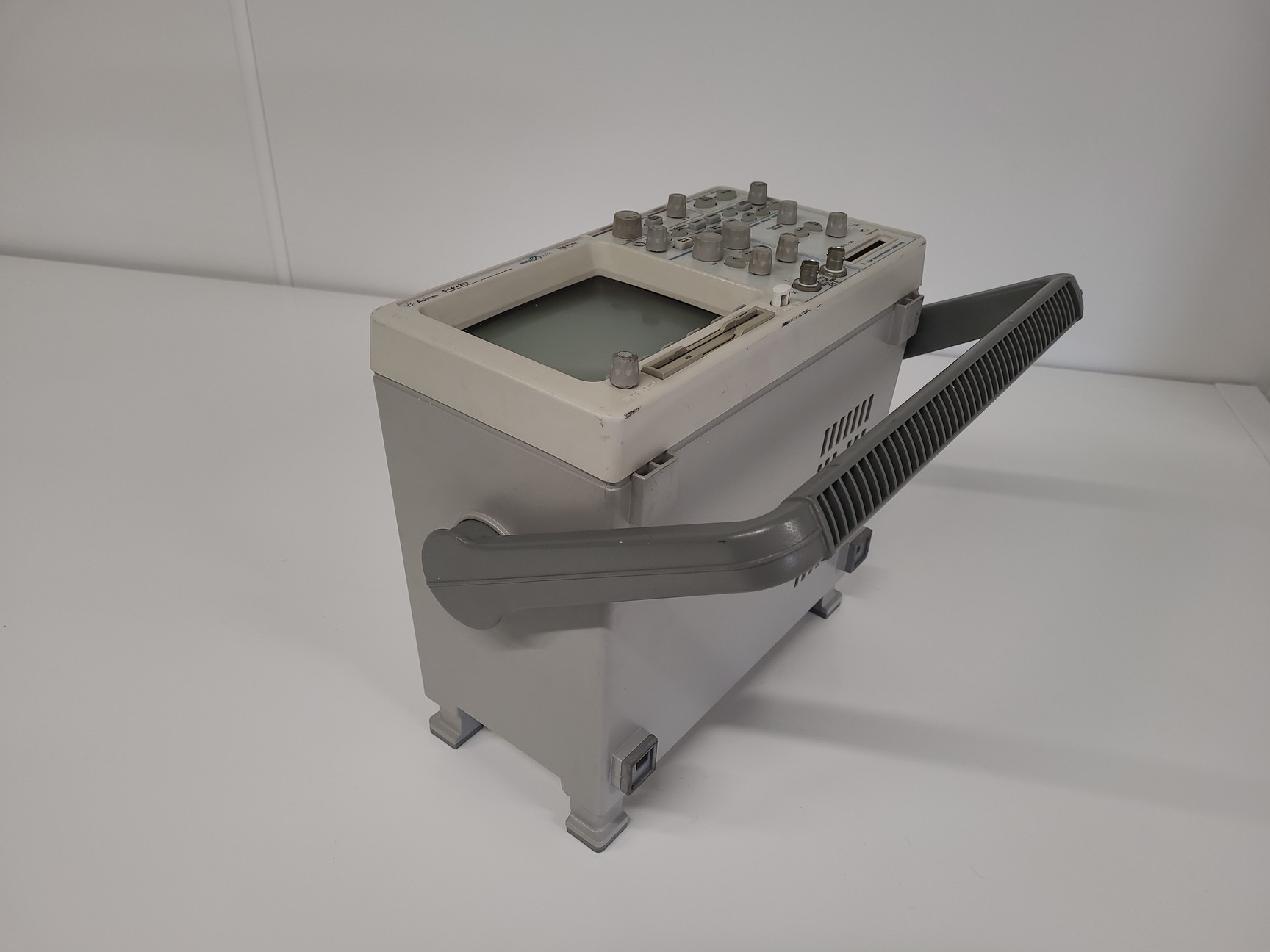 Image of Agilent  Digital Mixed Signal Oscilloscope Model 54622D Lab
