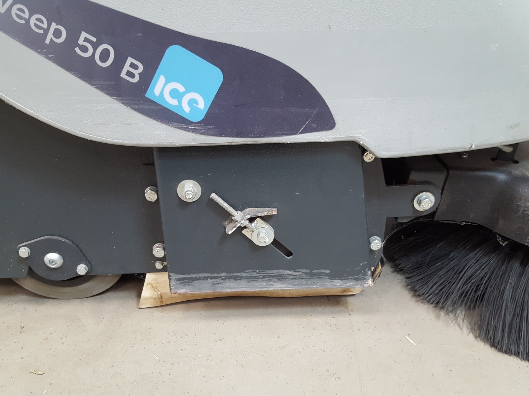 Image of ICE Sweep 50 B Compact Pedestrian Sweeping - Commercial Sweeper Machine