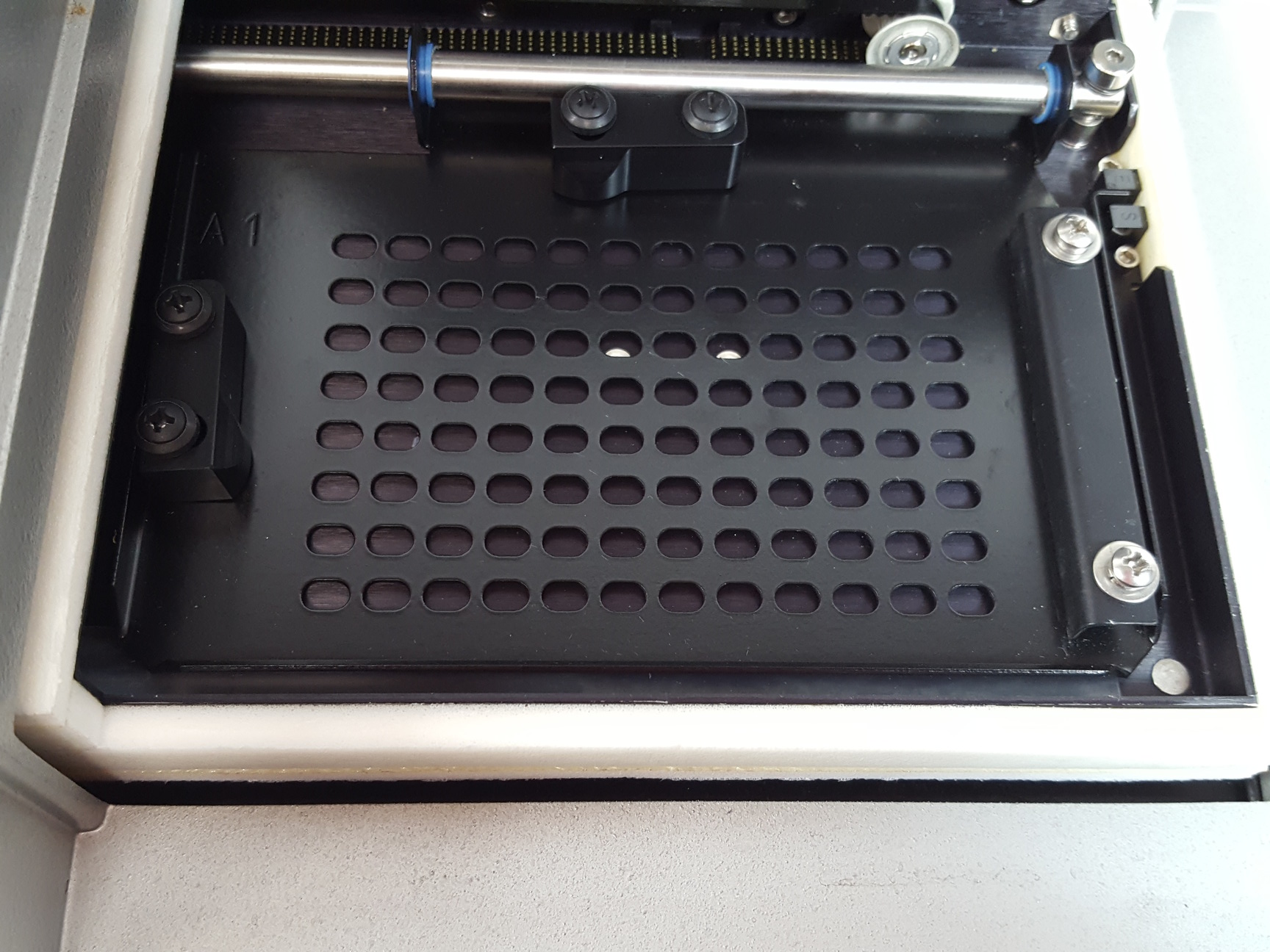 Image of Biotek Instruments Microplate Reader Model: ELx808 Lab