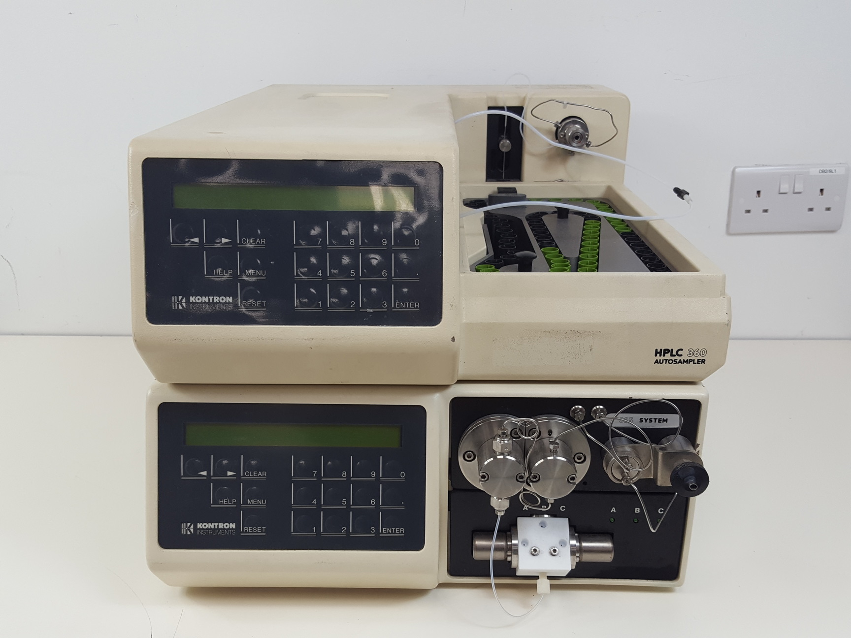 Image of Kontron Instruments HPLC Analysis System - 2x HPLC 360 Autosampler 2 x 325 Pump