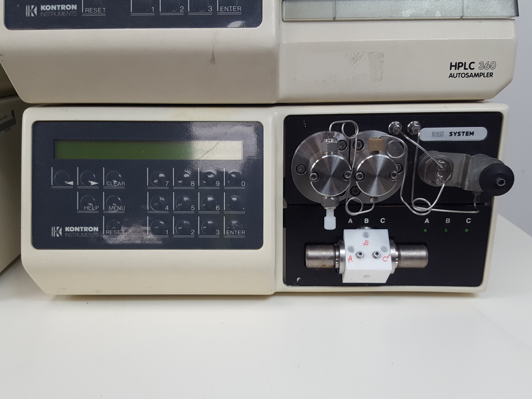 Image of Kontron Instruments HPLC Analysis System - 2x HPLC 360 Autosampler 2 x 325 Pump