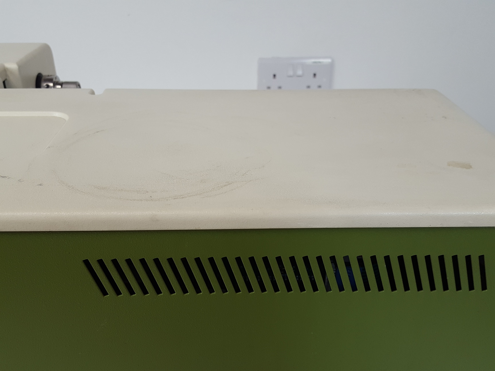 Image of Kontron Instruments HPLC Analysis System - 2x HPLC 360 Autosampler 2 x 325 Pump