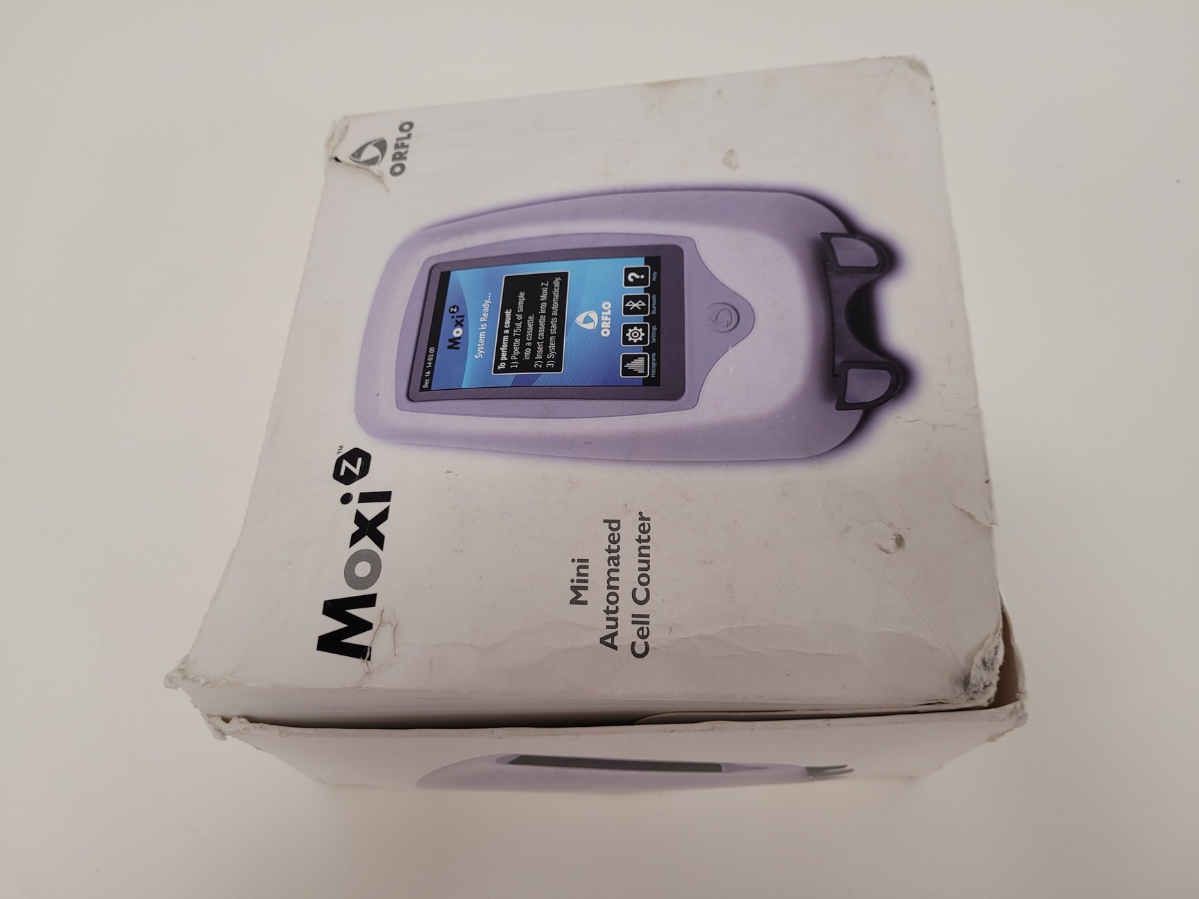 Image of Moxi Z Automated Cell Counter Lab