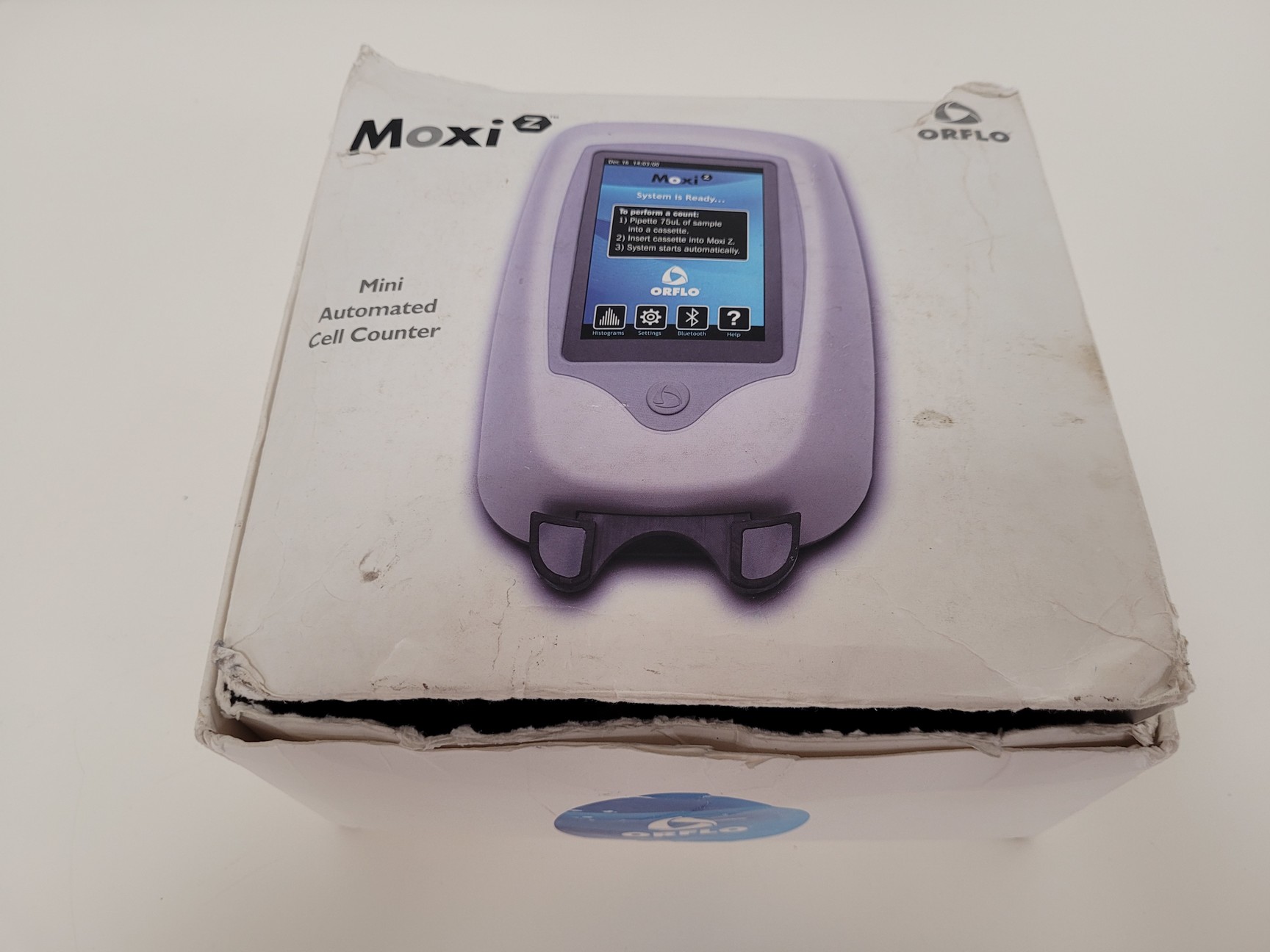 Image of Moxi Z Automated Cell Counter Lab