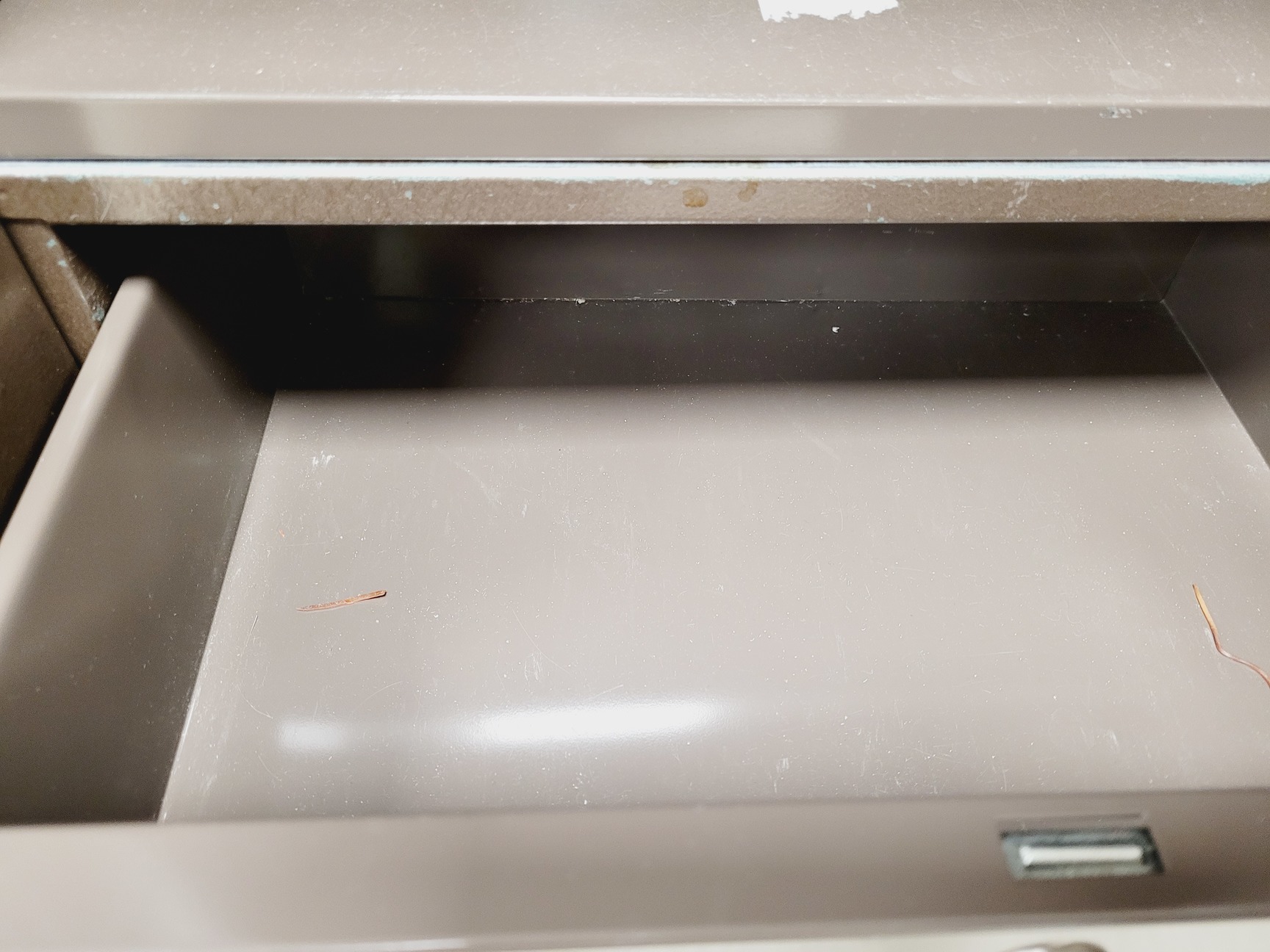 Image of Leabank Royal Safe with Key & Combination Locking System