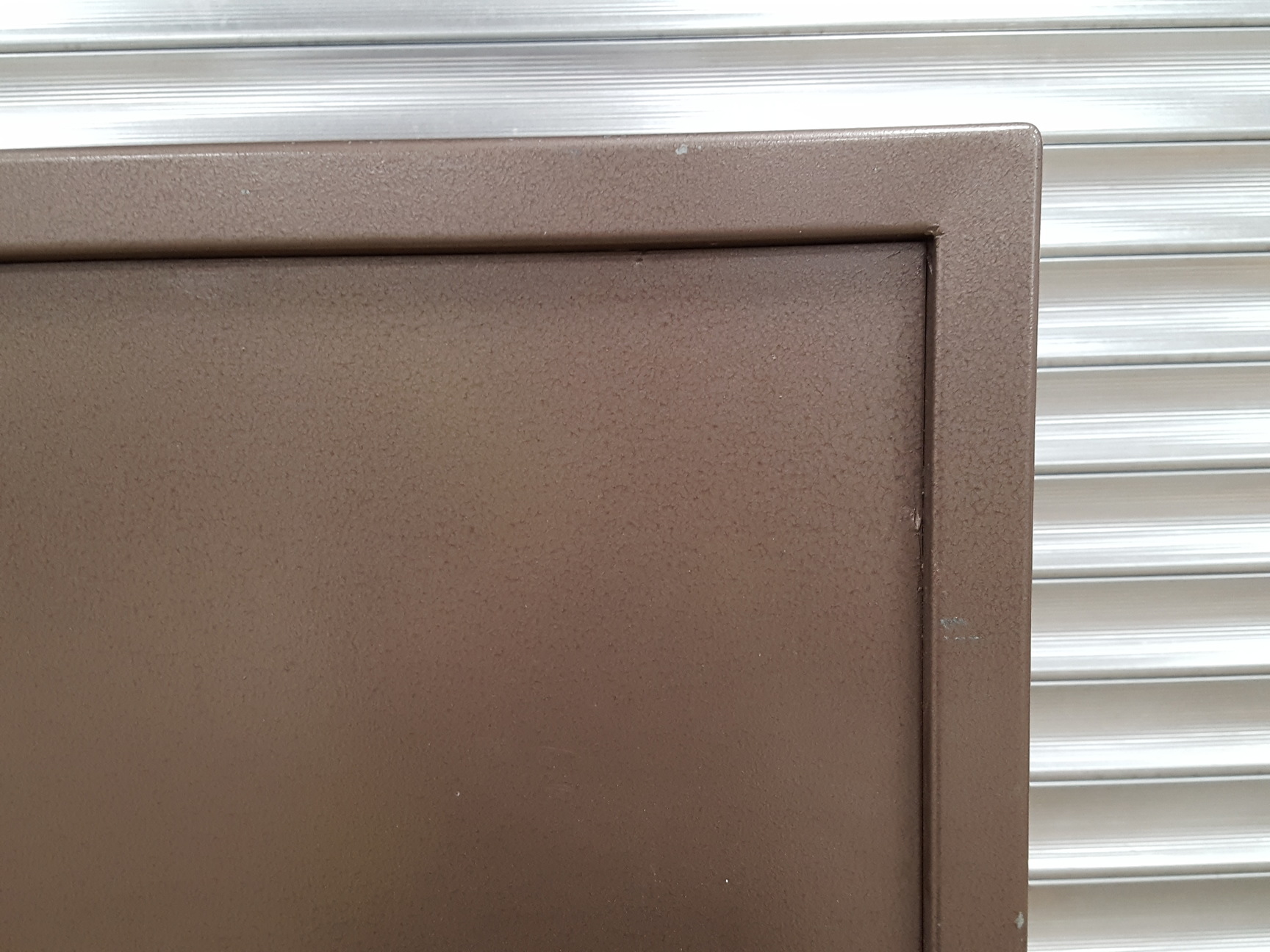 Image of Leabank Royal Safe with Key & Combination Locking System
