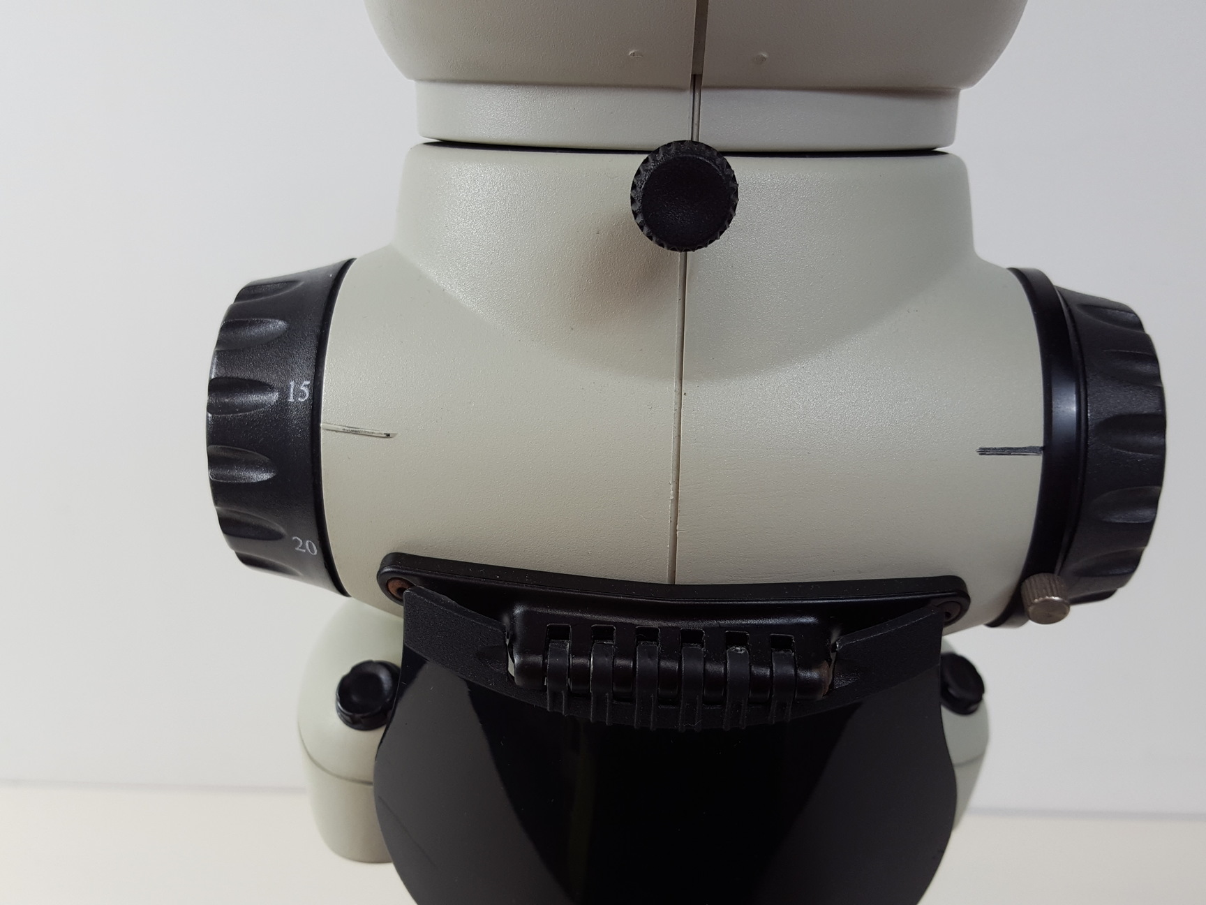 Image of Vision Engineering ISIS Microscope Ergonomic Lab