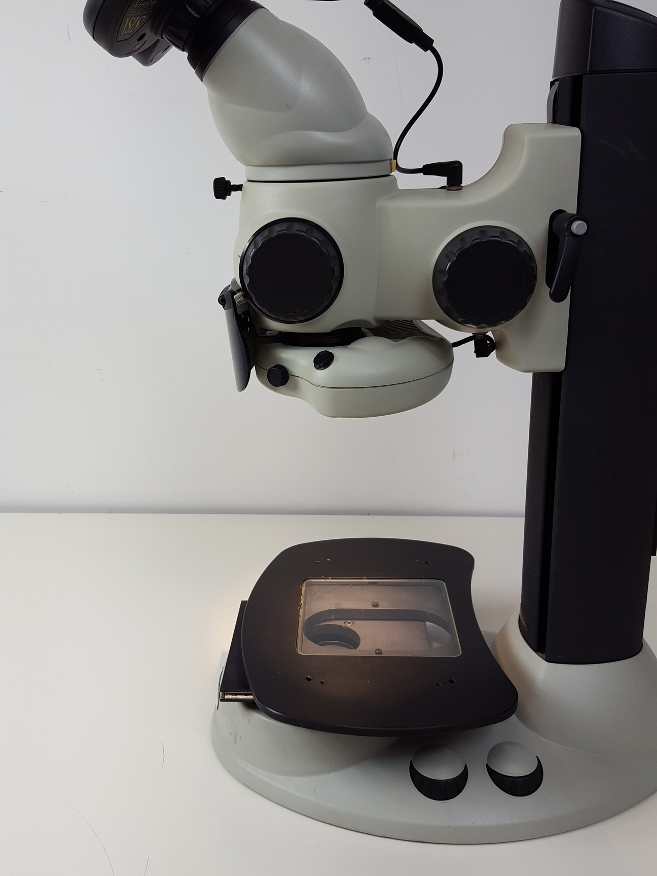 Image of Vision Engineering ISIS Microscope Ergonomic Lab